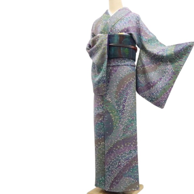 【新古品】tomihisa 新品 宝尽くし 金通し 松竹梅 桜 着物 正絹 仕付け糸付 小紋7441