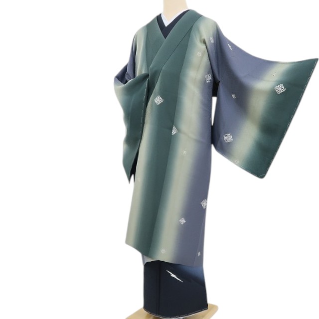【新古品】tomihisa 新品 華文 縦暈し 着物 正絹 ロング丈 仕付け糸付 道中着 5074