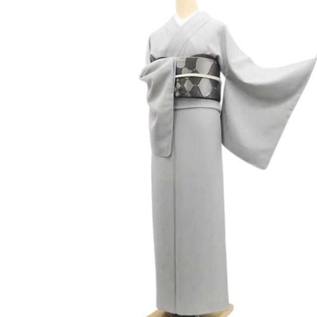 【中古】tomihisa 未着付ける お召しもの 正絹 仕付け糸付 色無地 7402 再利用お召しもの