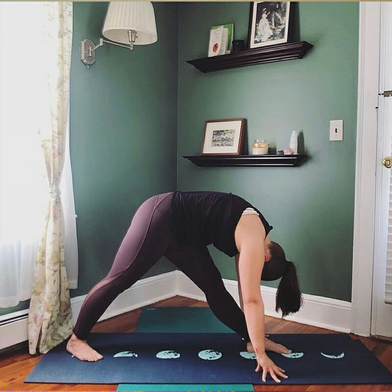 年末年始大決算 ハガーマガー ギャラリーコレクション ウルトラマット 6mm ヨガ ピラティス Hugger Mugger ヨガマット 柄 月 ホットヨガ トレーニング ストレッチ エクササイズ 筋トレ ヨガアイテム グッズ フィットネス おうちヨガ おしゃれ Ma Gum 68 メール便不可 日本