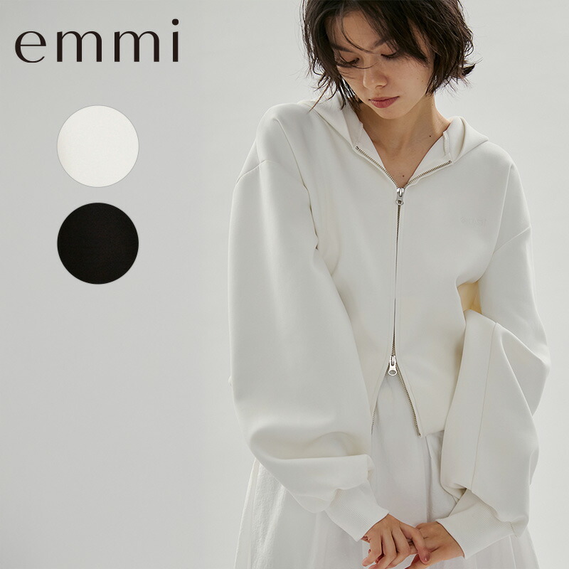 emmi エミ トップス eco emmiロゴジップアップフーディー 13WCD261045 2026SS 春 夏 春服 夏服 長袖 パーカー レディース おしゃれ かわいい ロゴ ロゴ入り シンプル 無地 バルーンライン ダブルジップ ゆったり きれいめ フード付き 旅行 UVカット 送料無料