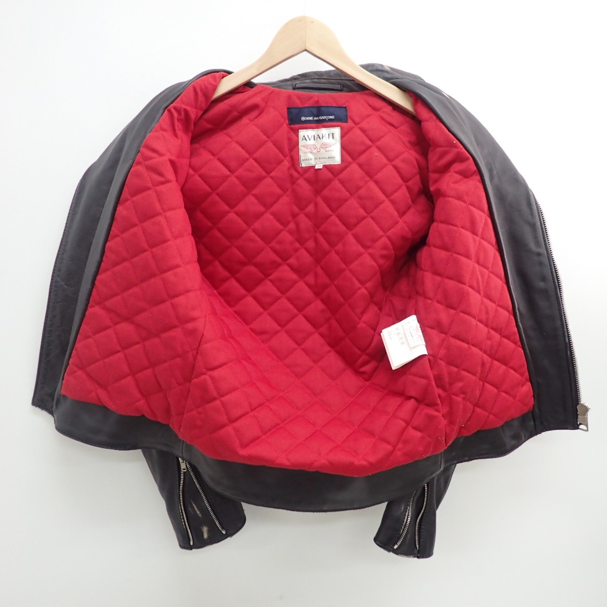 短納期対応 Lewis Leathers ルイスレザー Comme Des Garconsコムデギャルソンkj J009 青山限定 ペイント スレ加工 ライトニング タイトフィット 中綿ダブルライダース ジャケット 34 ブラック メンズ 輝く高品質な 247groundnews Com