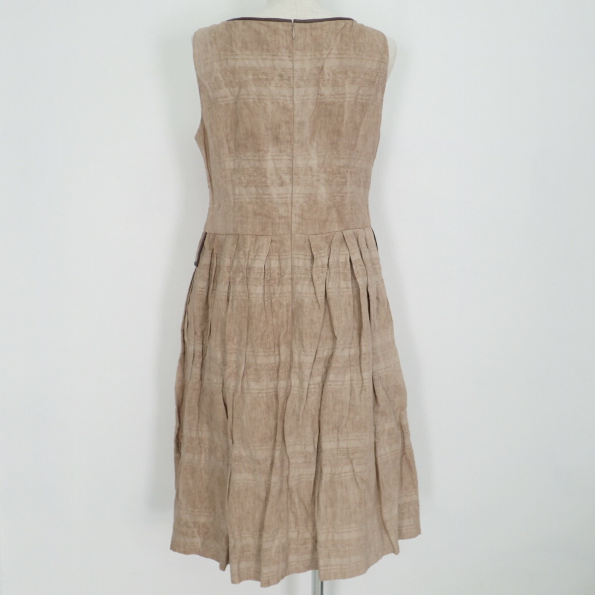 楽天市場 Foxey フォクシー 未使用 リネン混 フェイクポケット ノースリーブ タックフレアワンピース42 ブラウン系 レディース 中古 ブランドリサイクル エコスタイル