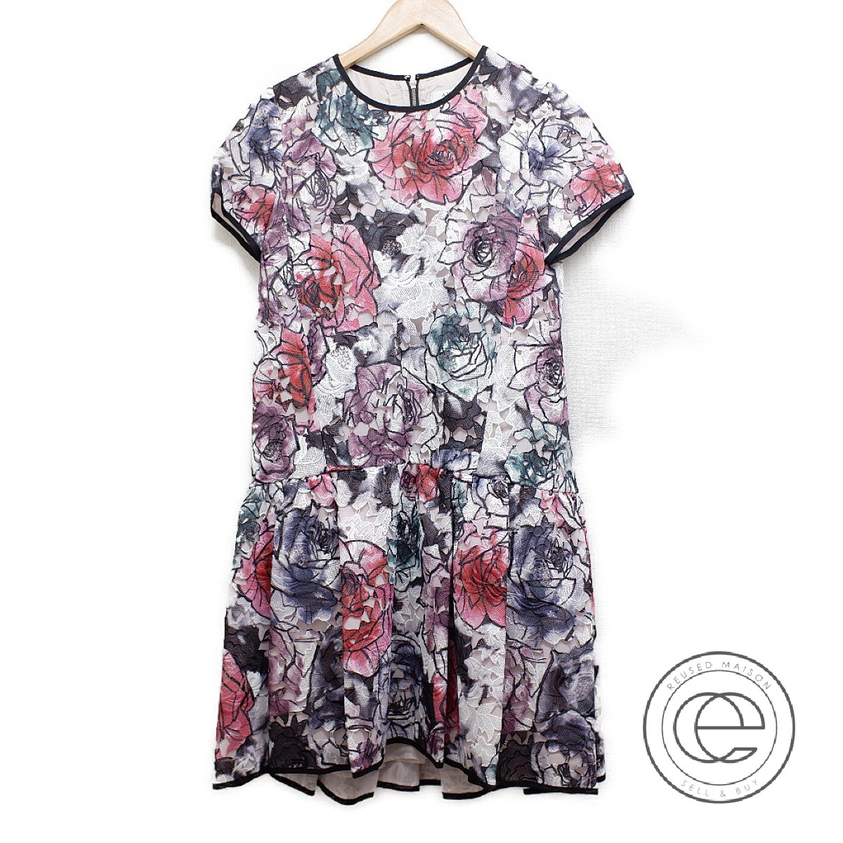 驚きの価格 パイピング フラワープリントレース 新品同様 定価7万4800円 531 アドーア Adore クルーネック半袖フリル 中古 レディース マルチカラー 36 ワンピース Districtscooters Com