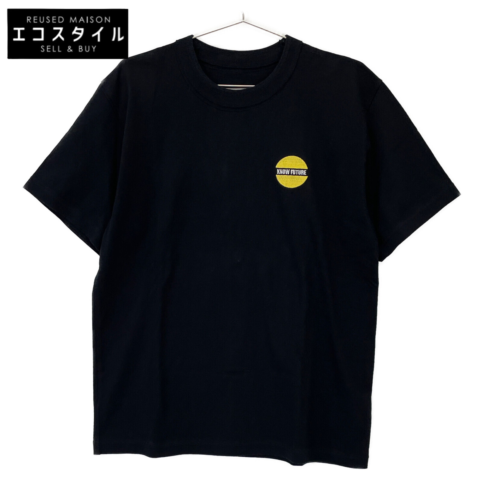 【関税込み】sacai ブラック Know Future Tシャツ sacai KNOW FUTURE T-Shirt – mou by ACROPOLIS