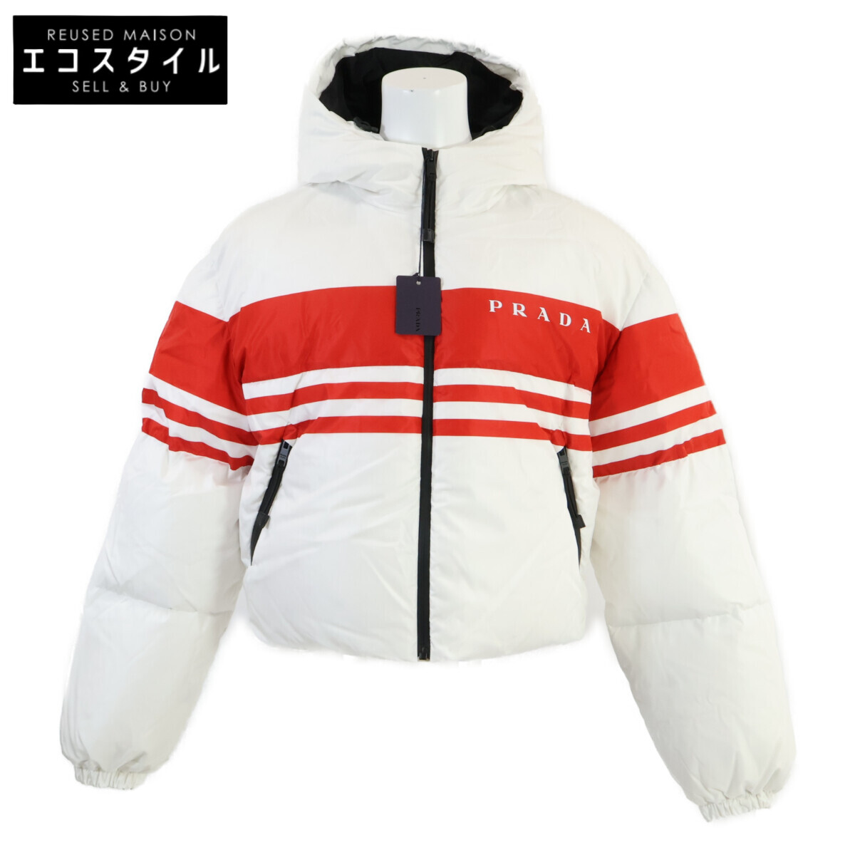 PRADA プラダ 【新品同様/国内正規】29R698 Re-Nylon ロゴ入り クロップドダウン ジャケット XS ホワイトｘレッド レディース 【中古】｜ブランドリユース エコスタイル
