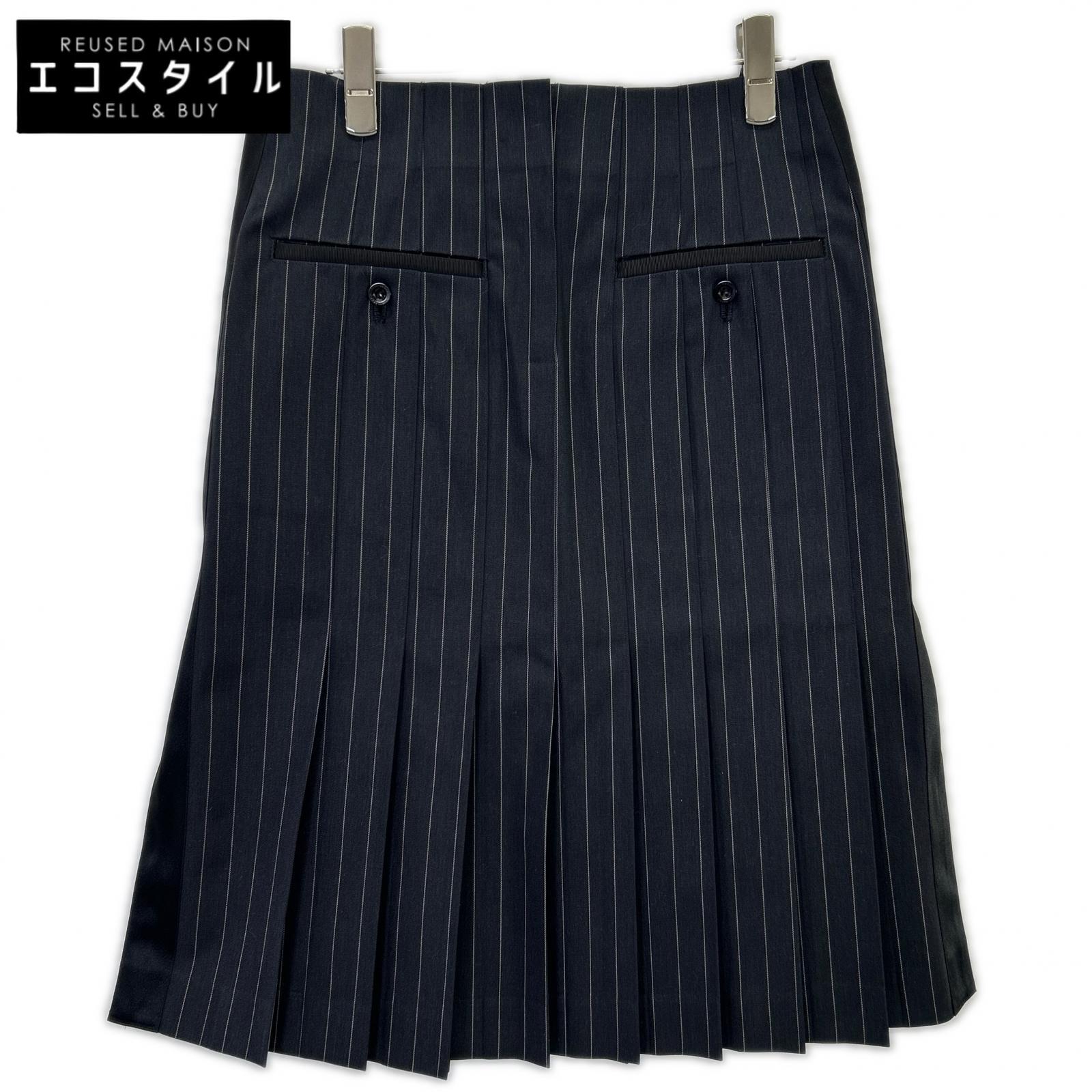 sacai サカイ 23-06535 ブラック プリーツ ストライプスカート スカート 2 ブラック/ネイビー レディース 【中古】|ブランドリユース エコスタイル