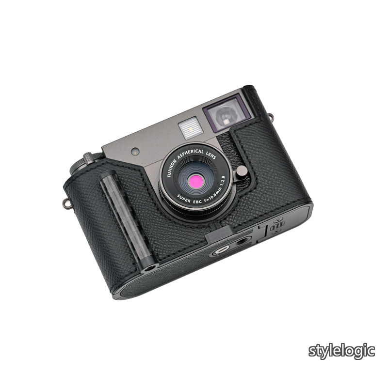 【送料無料】handmade 対応 fuji x-half/fuji x-half 専用 カメラケース カメラカバー カメラバッグ 本革 頭層牛革本体+メタルベースプレート+ハンドル (Black)｜StyleLogic