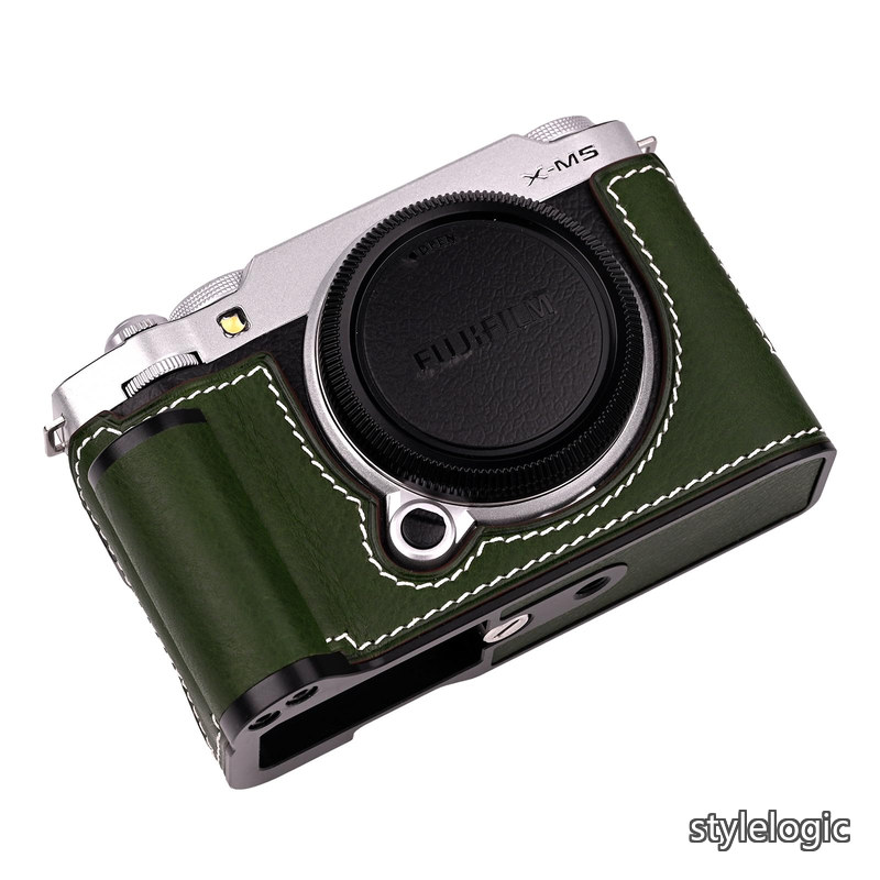 【貨物輸送無料】handmade 相応う FUJIFILM Fuji 富士 X-M5 専用 写真機入れもの 写真機覆いかぶせる 写真機御徒面子 本革 頭層牛皮本体+金属元素軍事基地一皿+手持ち部分 (Green M-BOX)