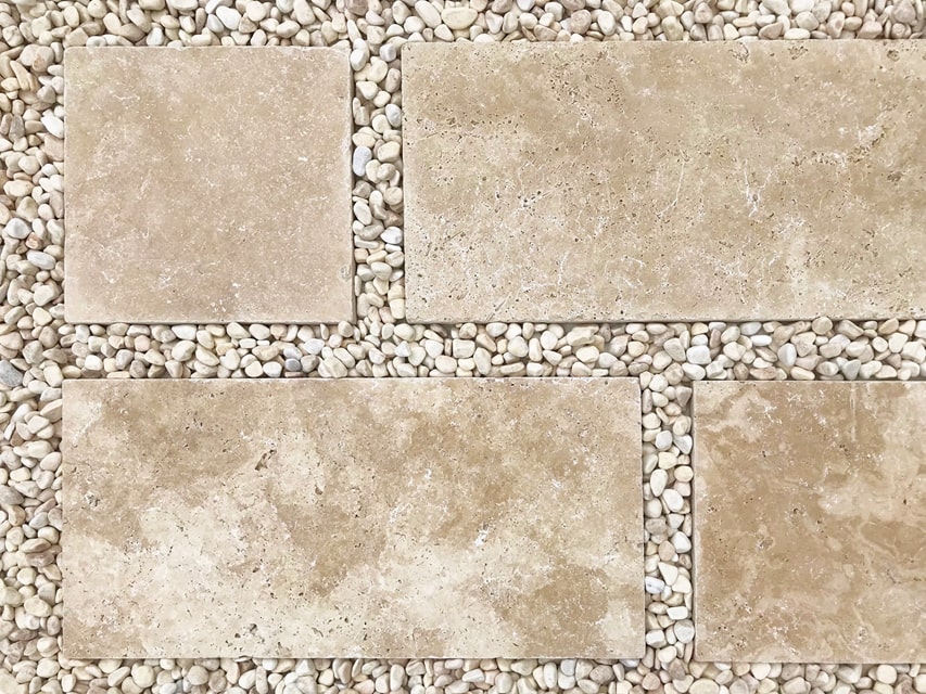 敷石 庭 平板 置くだけ ステップストーン 300 600角 25mm厚 2枚入 アンティーク トラバーチン 石材 天然石 板石 庭石 踏石 ガーデニング 庭 敷く 石 大理石 石畳 飛び石 Diy 敷き石 おしゃれ 洋風 石材 septicin Com