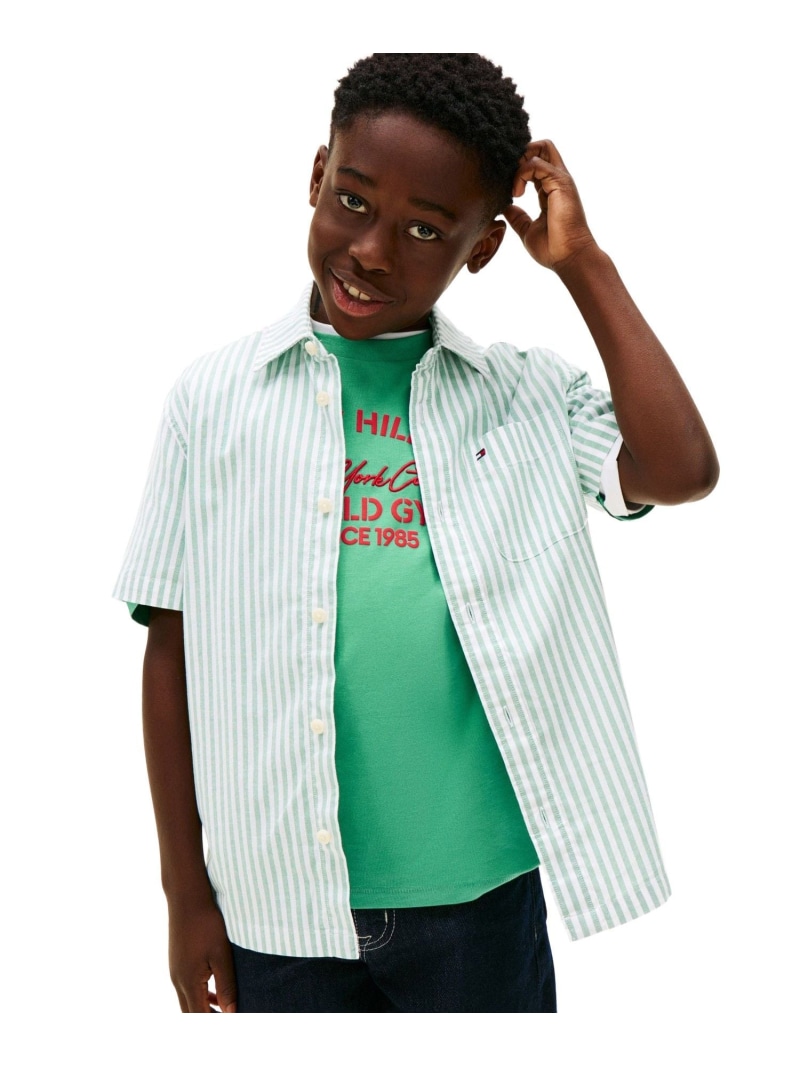 TOMMY HILFIGER BOYS フレックスストライプショートスリーブシャツ 26SS トミーヒルフィガー トップス シャツ・ブラウス グリーン【送料無料】
