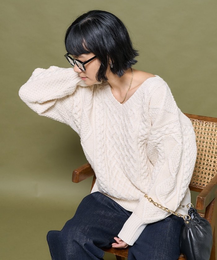 人気色✨【新品未使用】ケーブルニットコットン Vネックセーターオフホワイト白 ケーブルニット コットン Vネック セーター | ポロ ラルフ ローレン