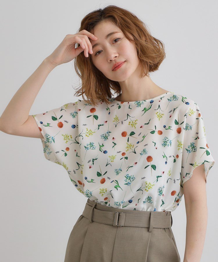 楽天市場】【SALE/50%OFF】3Dフラワープリントブラウス Maglie 楽天市場】【SALE/50%OFF】3Dフラワープリントブラウス Maglie