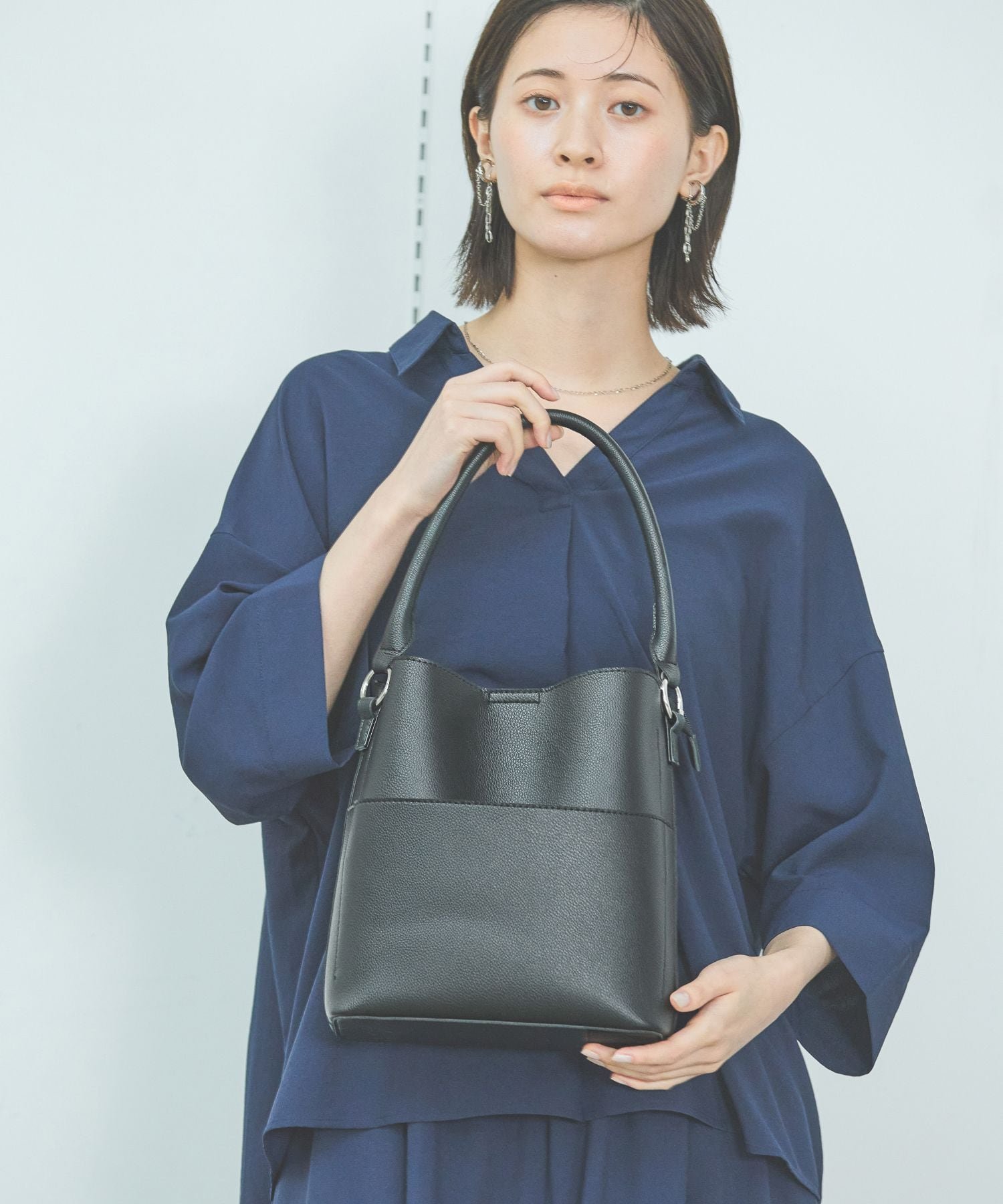 楽天市場】ワンハンドル2WAYスクエアバッグ3 LAKOLE ラコレ バッグ