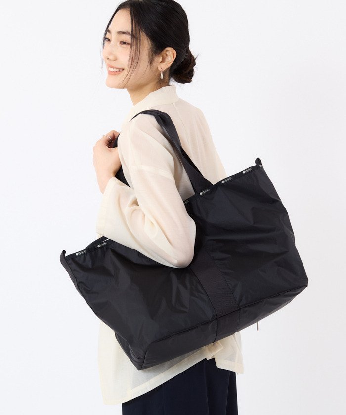 楽天市場】LeSportsac トートバッグ RE-MAGAZINE TOTE 3528
