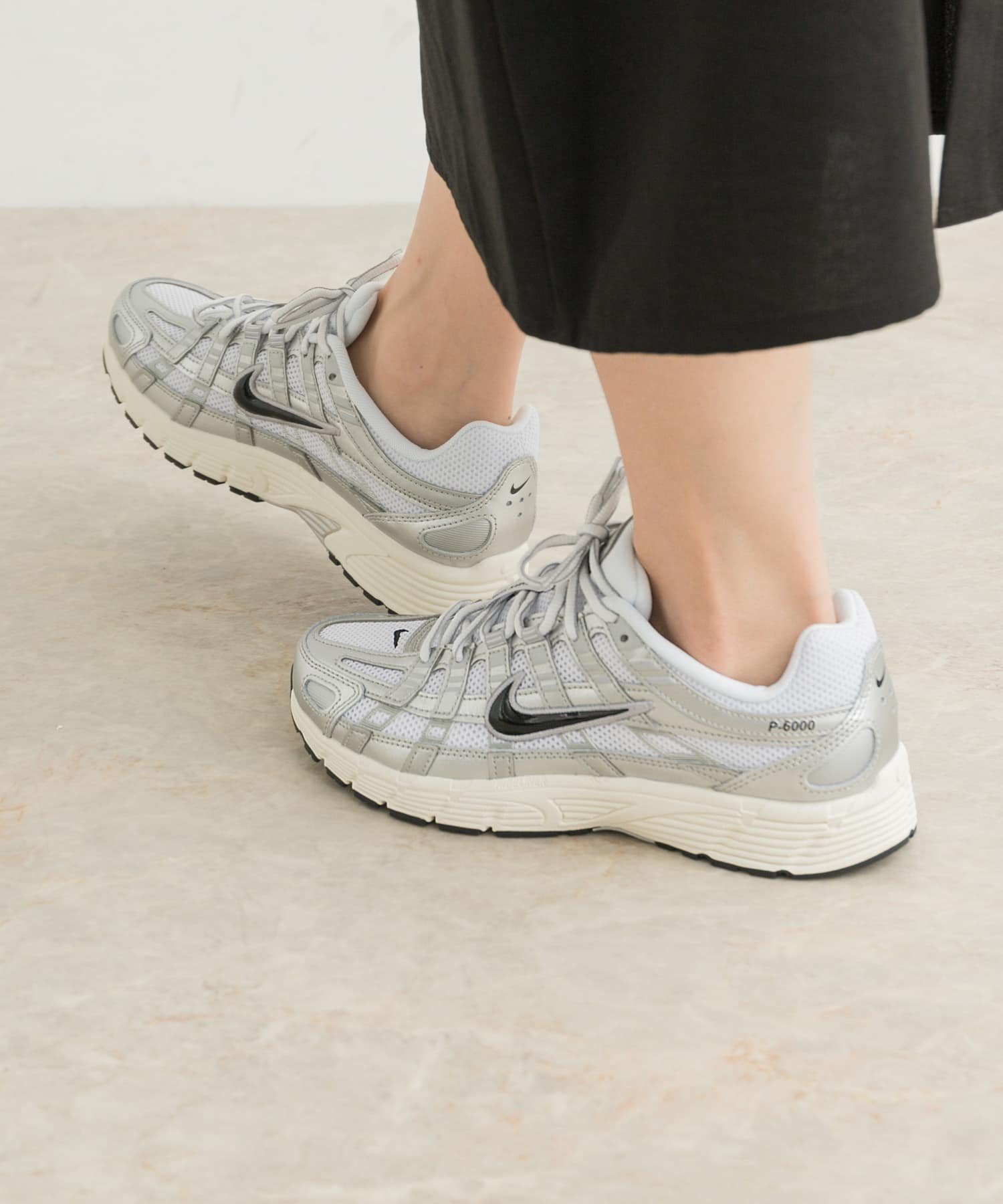 【新品・未使用】CV2209-111 p-6000 ナイキスニーカー　26.5 ☆ナイキ☆NIKE P-6000 WHITE/WHITE CV2209-111 兼用☆追跡可