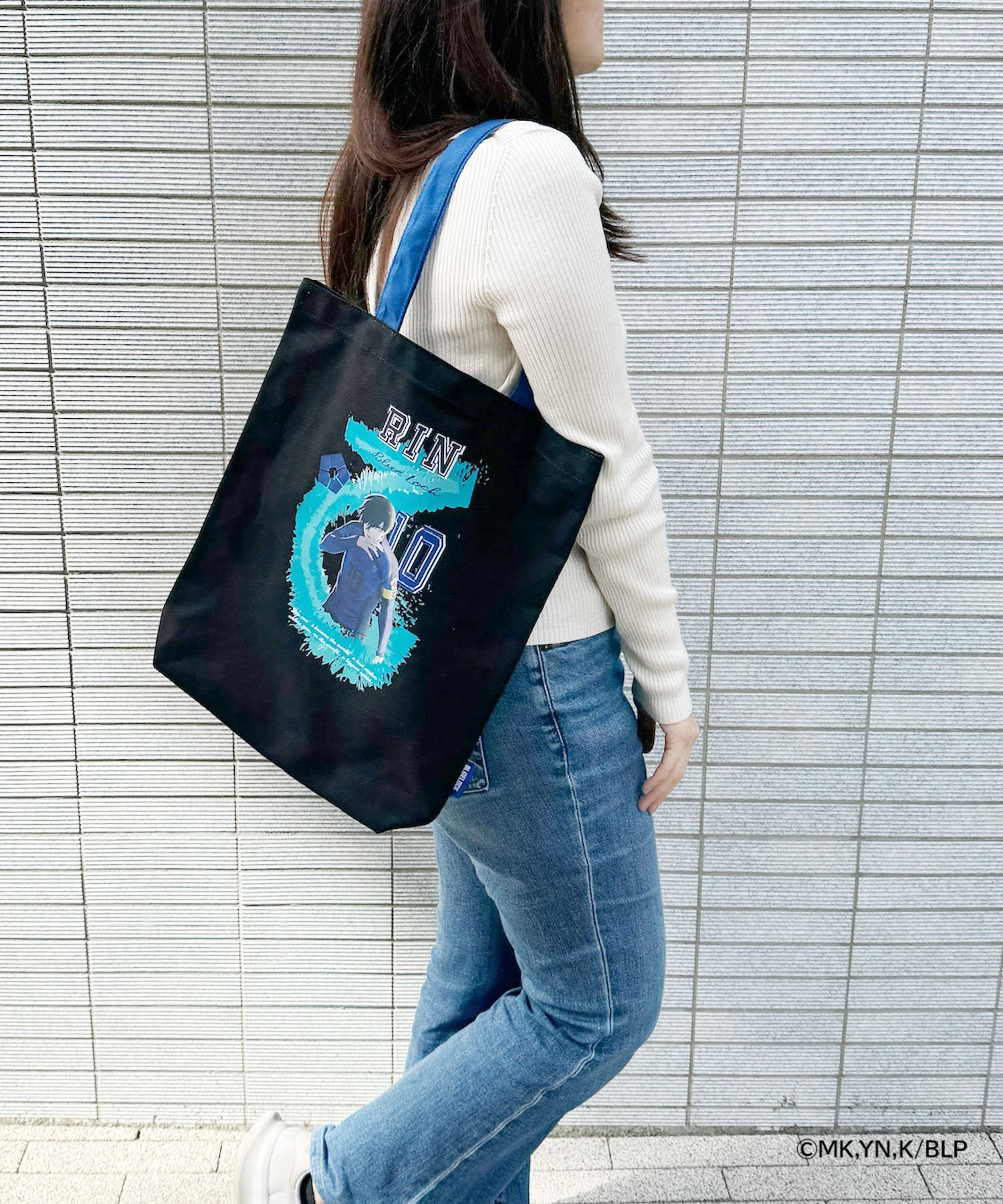 ブルーイ　トートバッグ Amazon | Bluey Party Time Bucket トートバッグ, ブルー, One