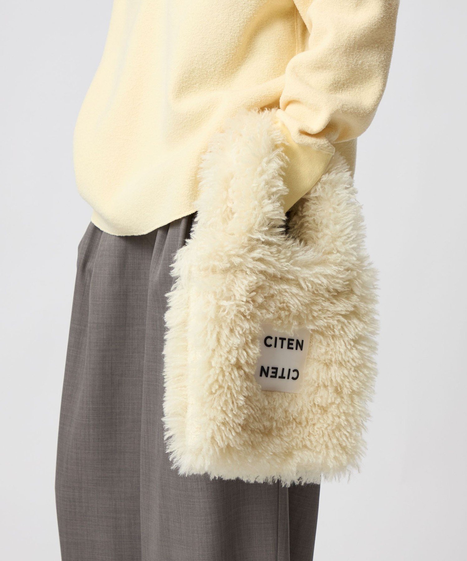 ラブラリー❣️ドアップテディ❣️耳付き巾着❣️新品タグ付❗️完売品 ∞ラブラリーバイフェイラー ドアップテディ 耳付き巾着 - メルカリ