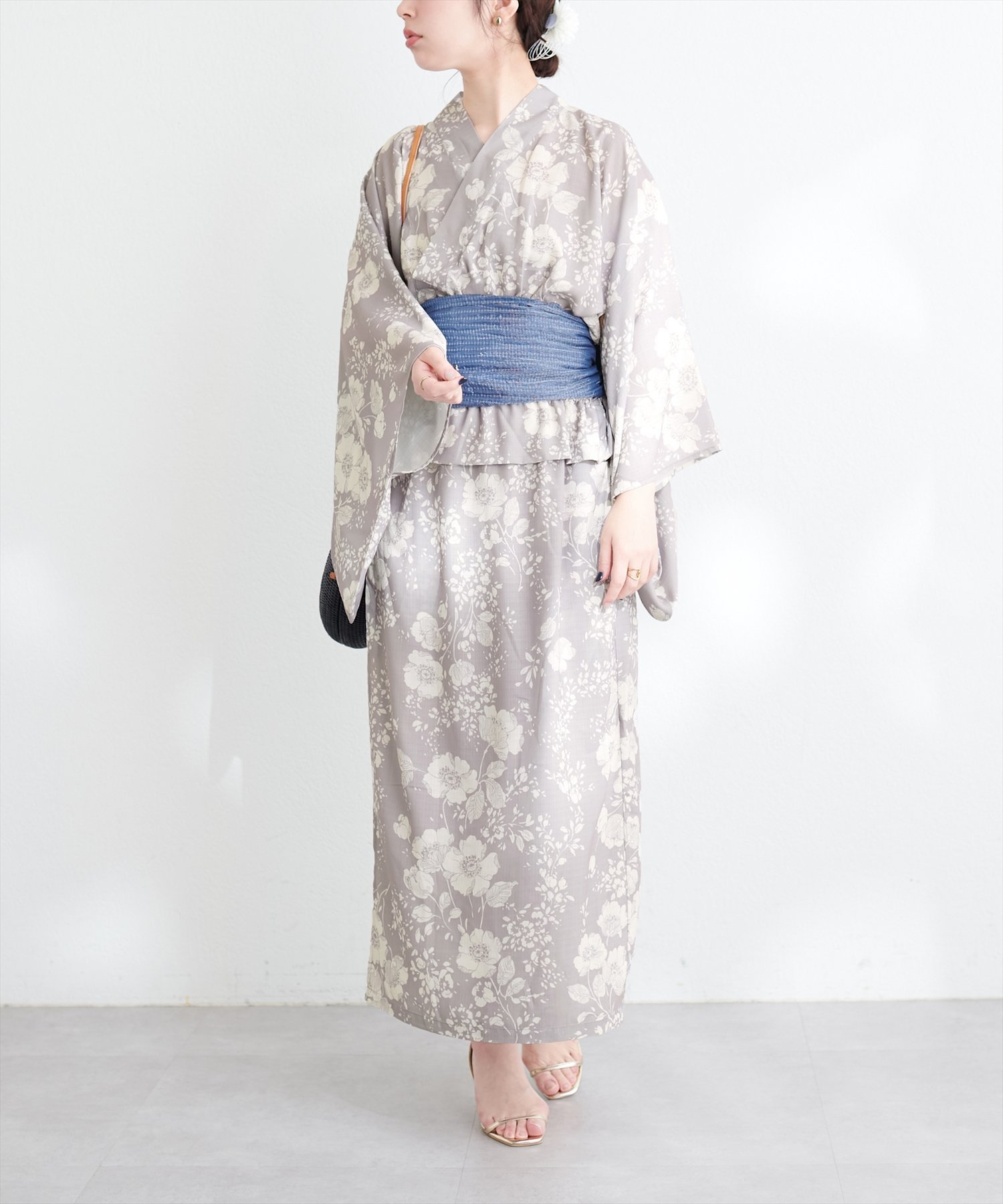 Natural Couture すぽんちょ 浴衣 花 ホワイト ブルー Natural Couture すぽんちょ 浴衣 花 ホワイト ブルー - メルカリ