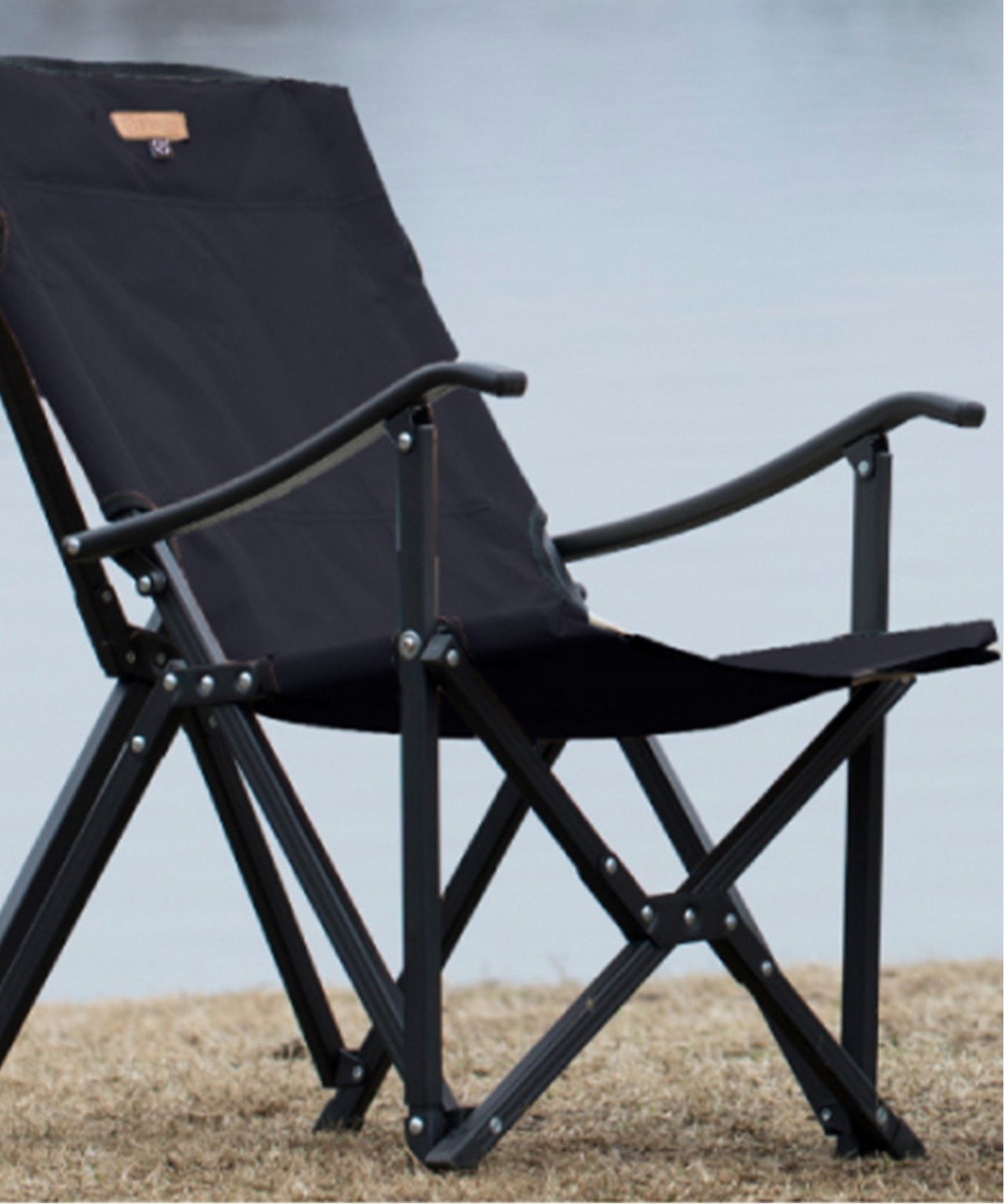 【色: ブラック】S&#39;more(スモア) Alumi High Armchair Alumi High Armchair 】 アルミハイアームチェア 折り畳みアルミ