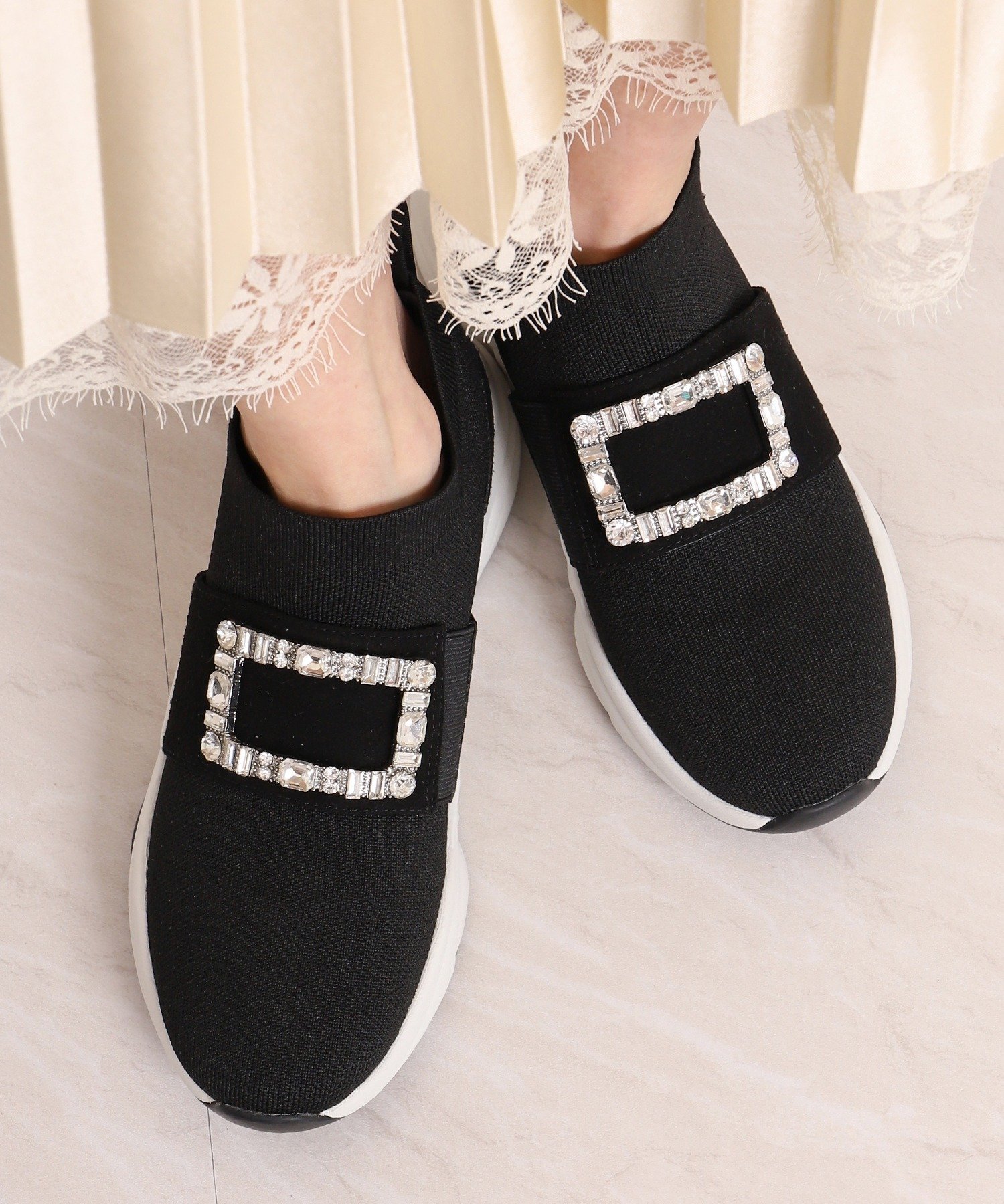 diana 【軽量・撥水加工】クリスタルバックル ニットソックス