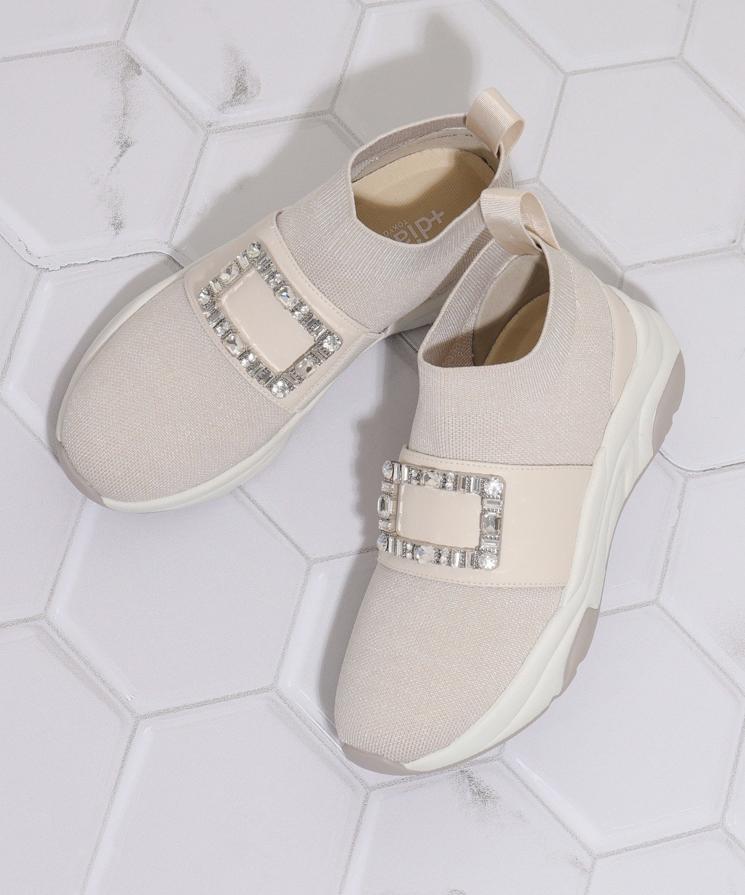 +diana ダイアナ　クリスタルバックル ビジュー　ソックススニーカー　23㎝ diana ダイアナ クリスタルバックル ビジュー ソックス