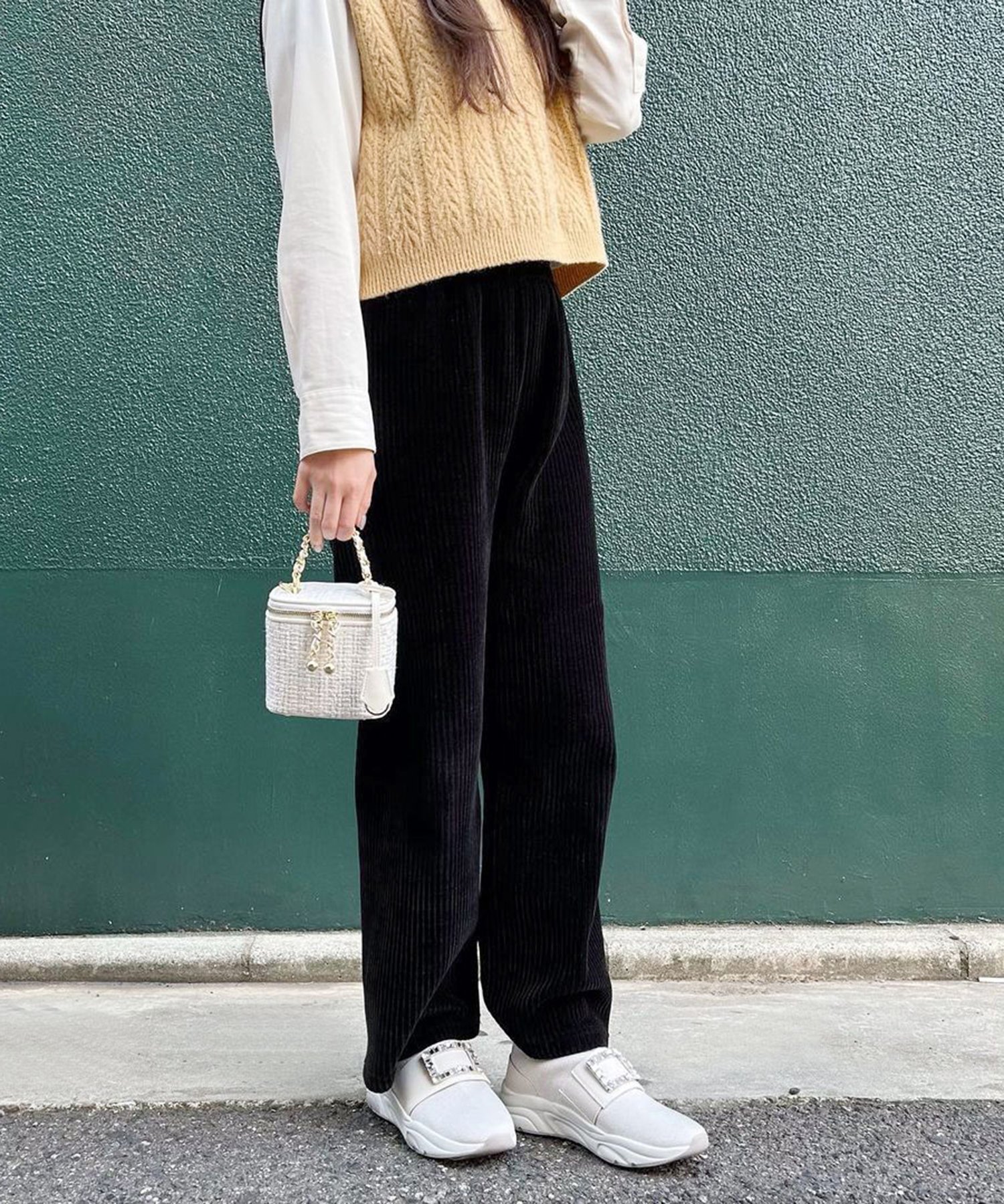 SALE／10%OFF】+diana 【軽量・撥水加工】クリスタルバックル ニット 