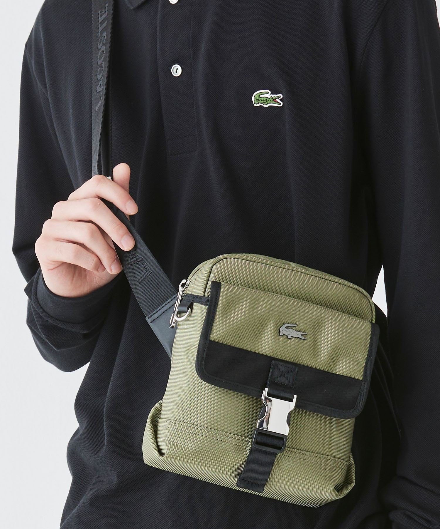 コンパクト♪【LACOSTE】クラシック ミニメッセンジャーバッグ LACOSTE ショルダーバッグ メンズクラシック ミニメッセンジャー