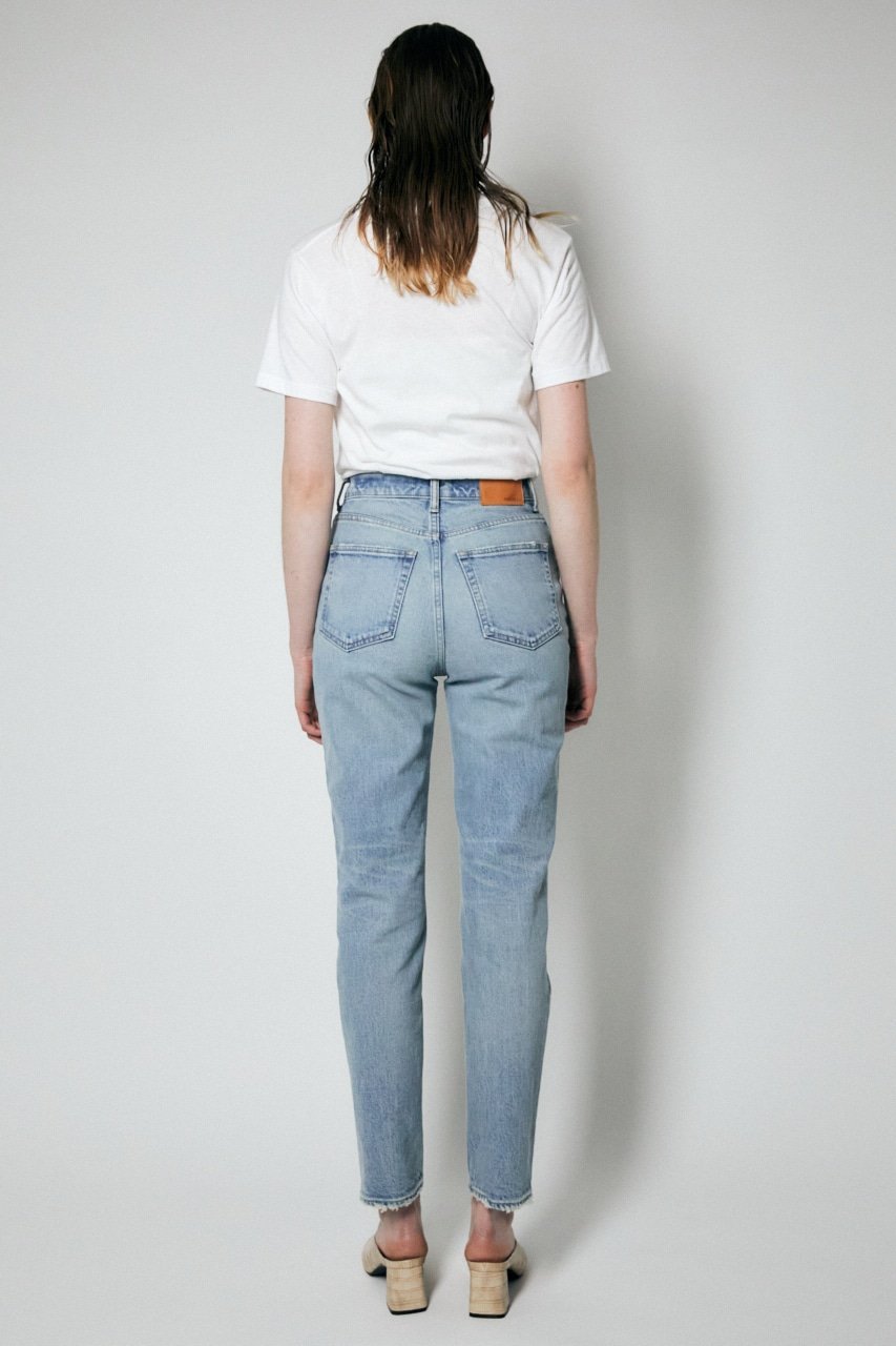 新品 MOUSSY HW ISM SKINNY デニム 27インチ MOUSSY（マウジー）の「HW ISM SKINNY（デニムパンツ）」 - WEAR