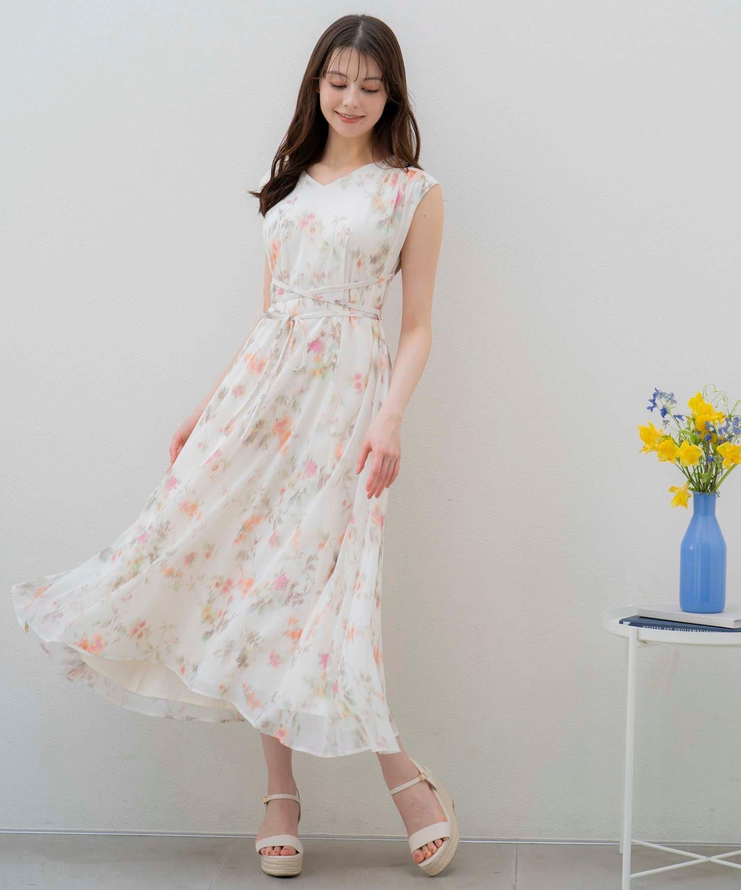 SALE／70%OFF】Noela 【15周年】ぼかしフラワー楊柳ワンピ ノエラ 