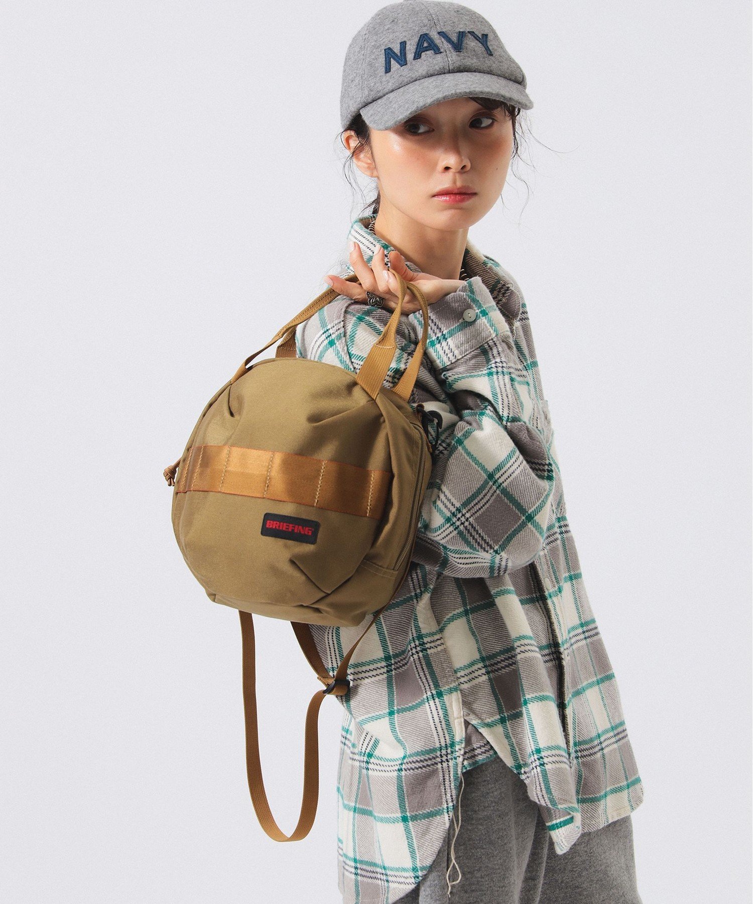 BEAMS BOY 【別注】BRIEFING / ヘルメット バッグ＜2WAY/収納力抜群 