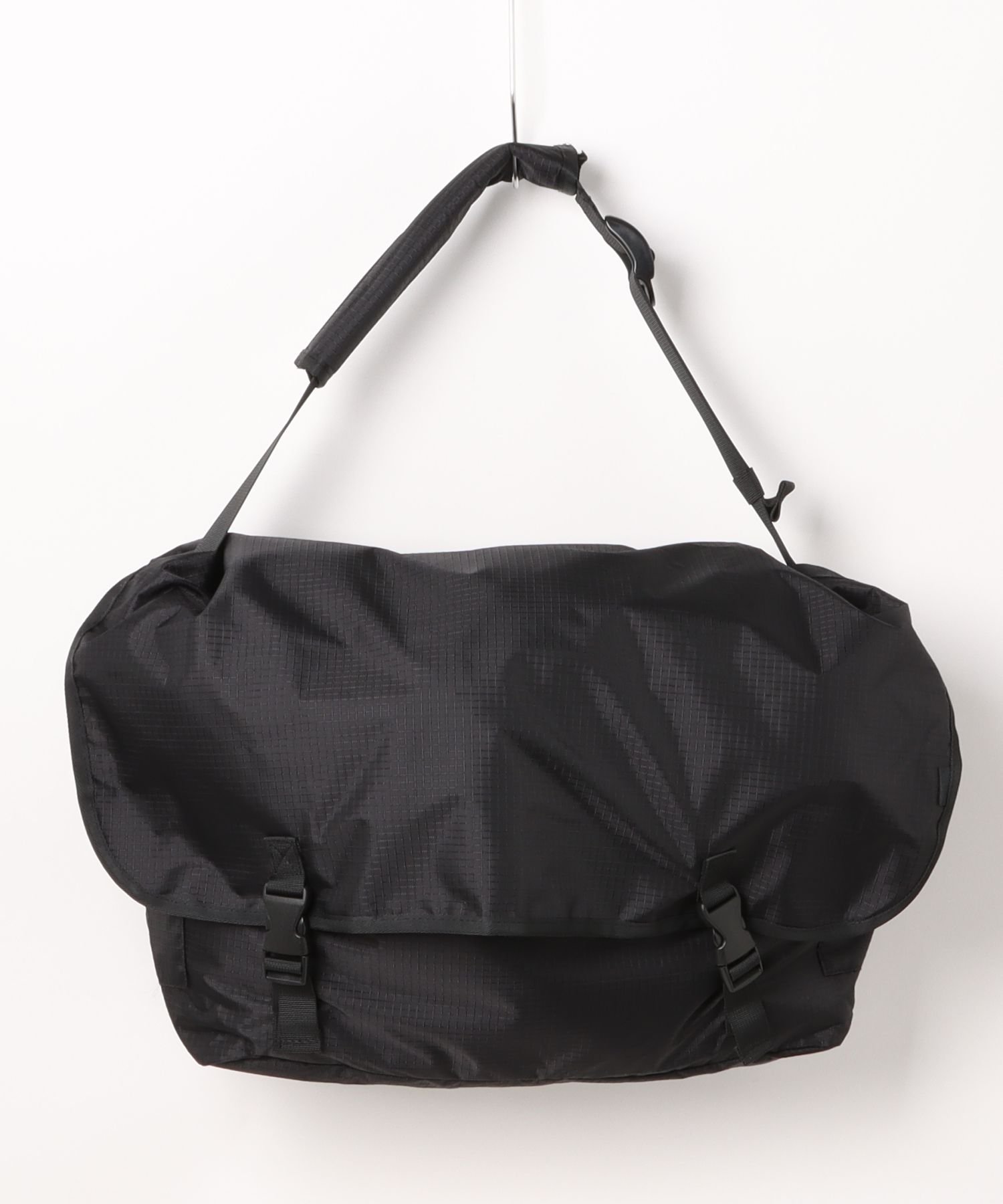 PACKING メッセンジャーバック マットブラック 楽天市場】PACKING / MESSENGER BAG - MAT BLACK (パッキング