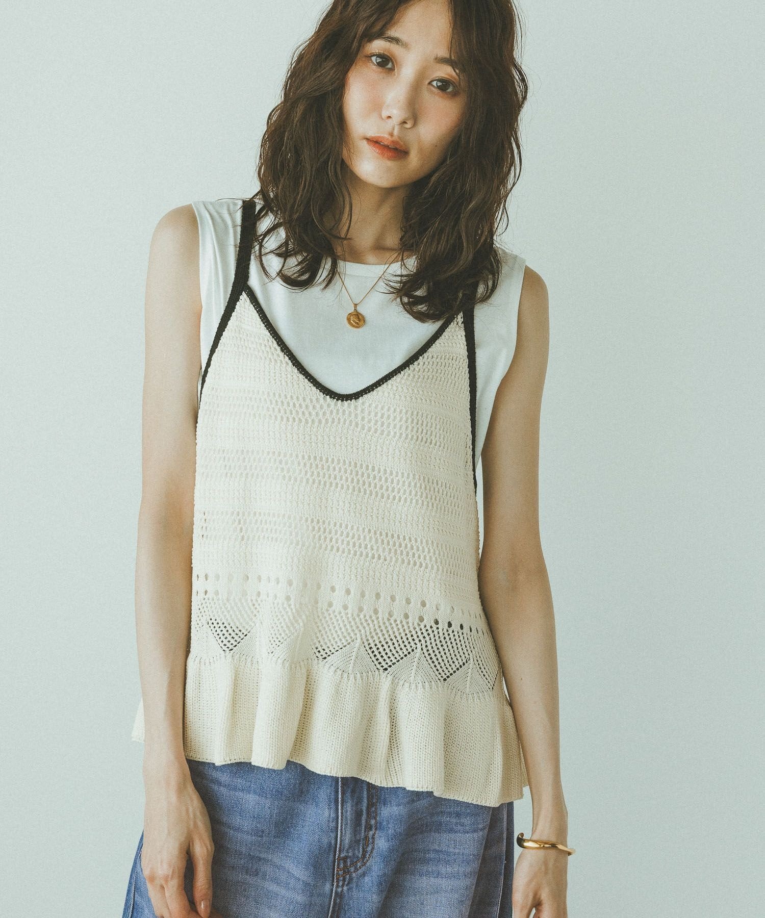 styling/ラッフルニットベアトップベージュ SALE／70%OFF】styling/ ラッフルニットベアトップ スタイリング