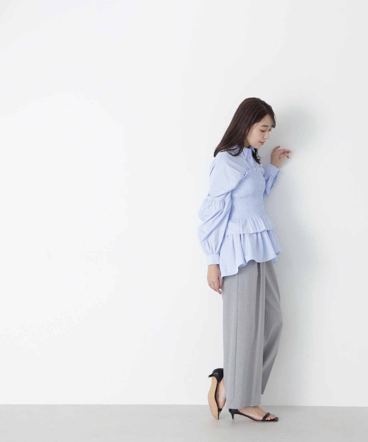 SALE／50%OFF】NATURAL BEAUTY BASIC ギャザーペプラムシャツ&ビスチェ 