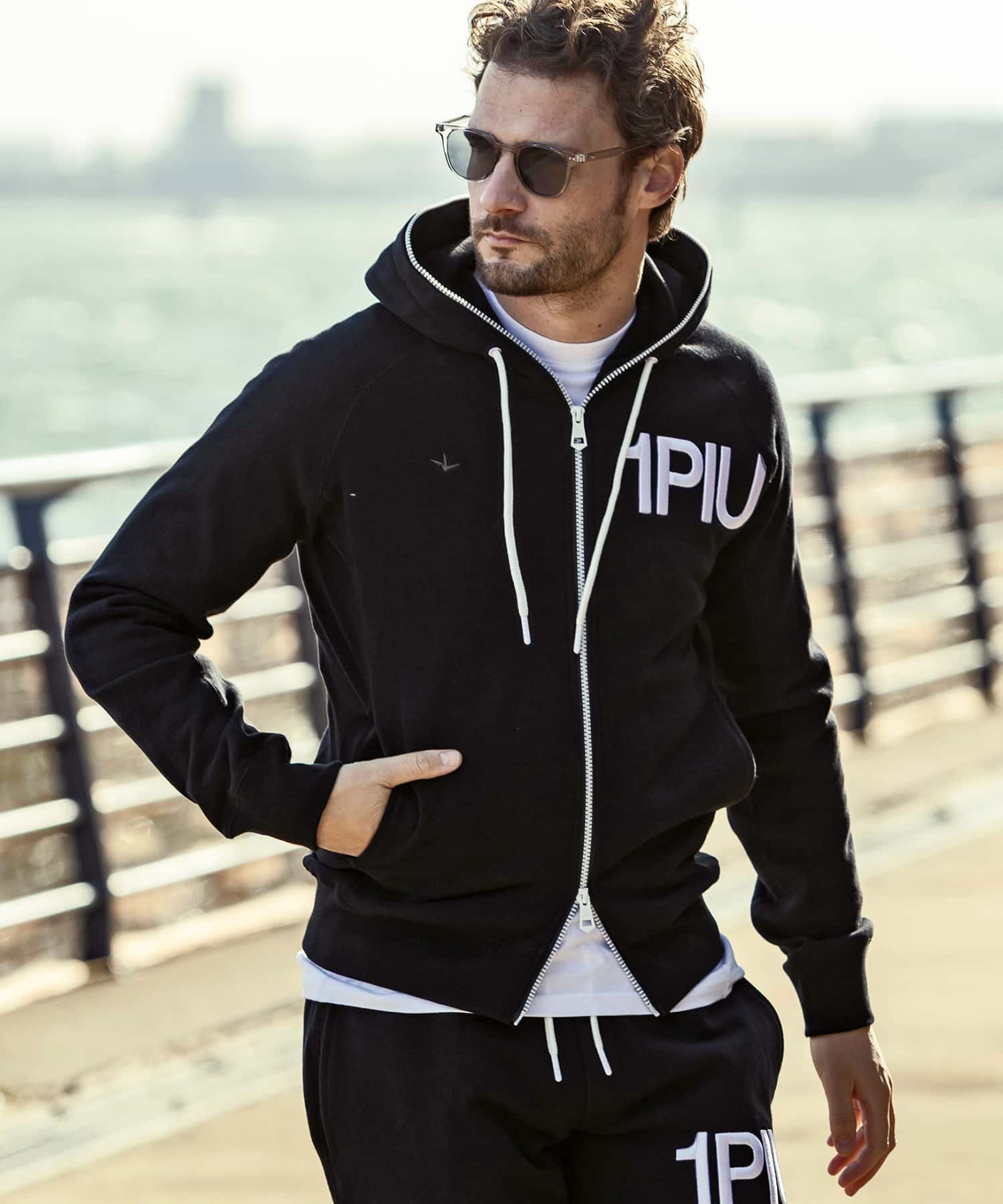 楽天市場】＼350円OFFクーポン・2/10 1:59迄／ 1PIU1UGUALE3 RELAX