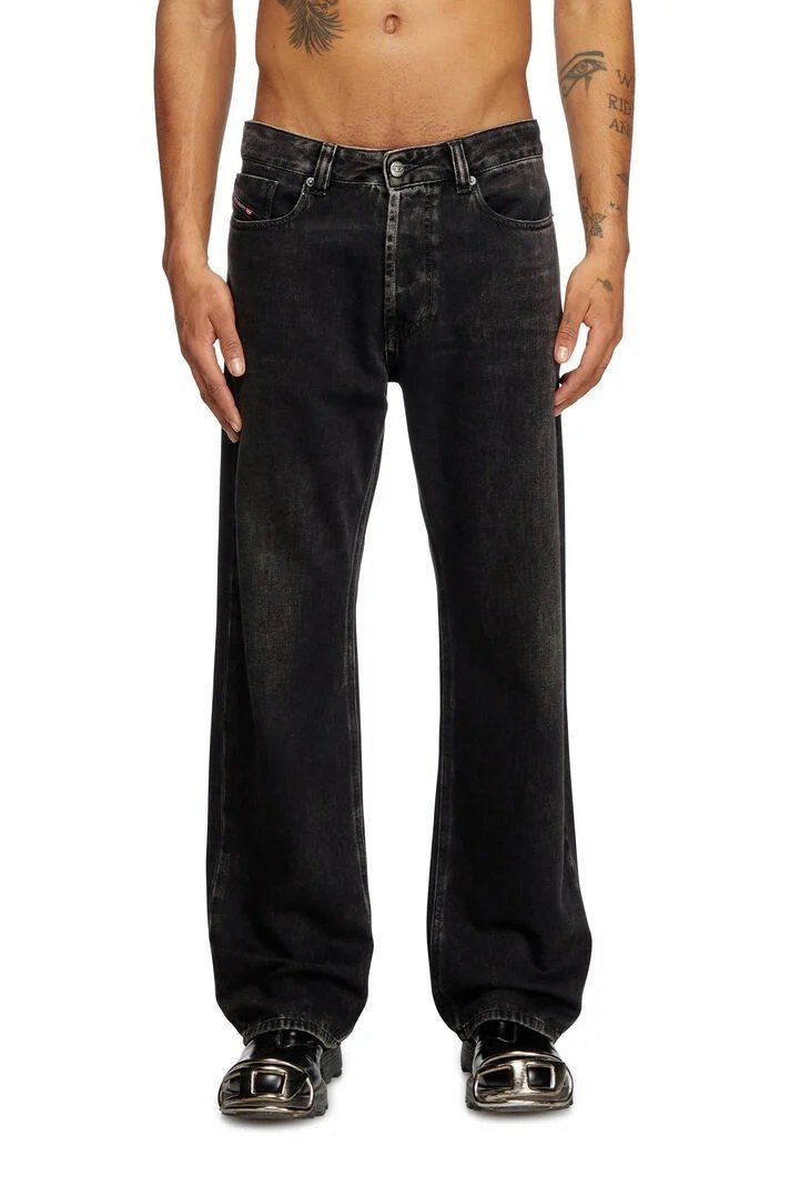 新品 DIESEL ストレートデニム リップド加工 Dロゴ D-Martia 楽天市場】DIESEL メンズ デニム レギュラー ストレート D