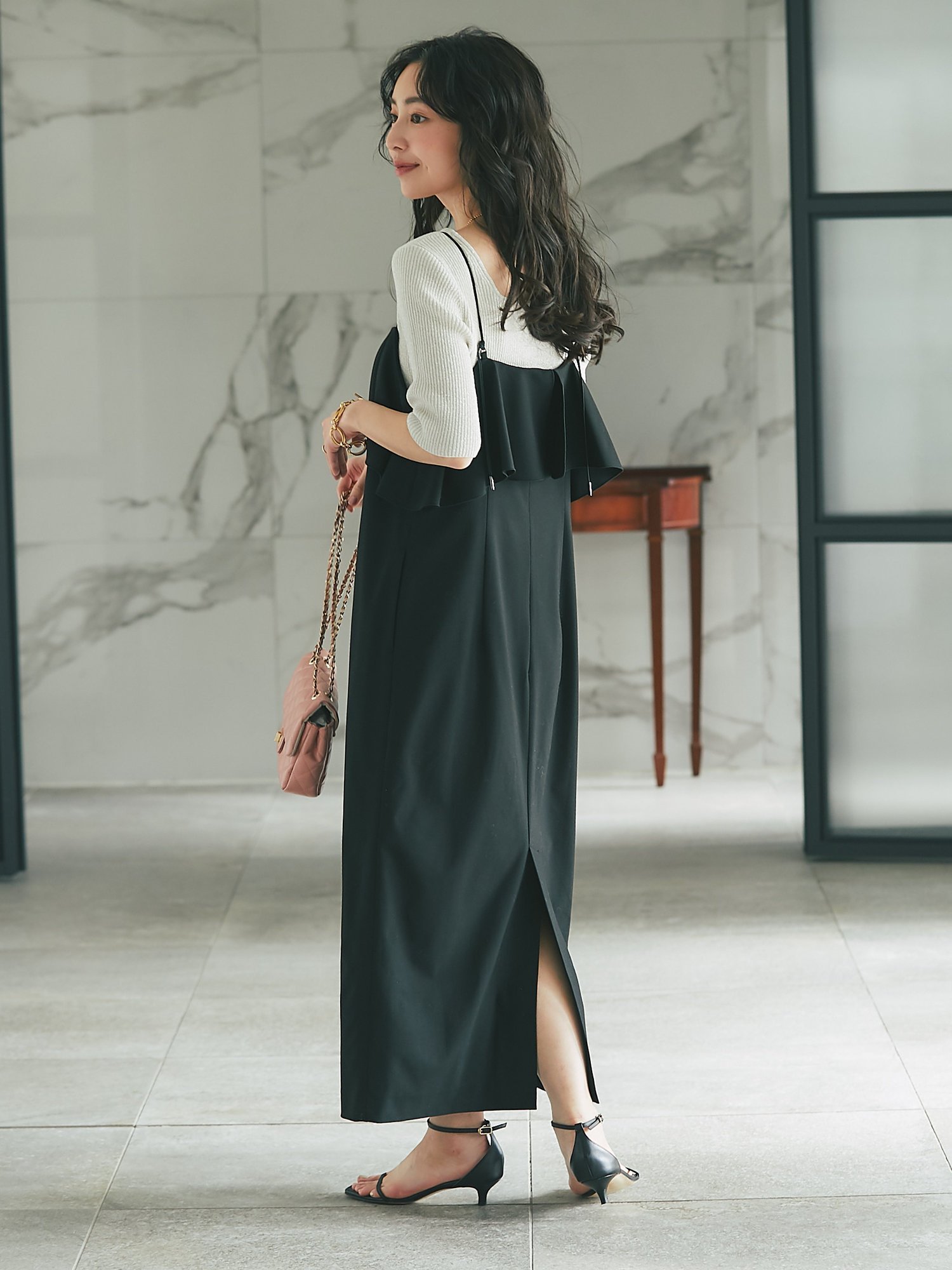 美品✨ラブティックボンボン　24SS　ラッフルキャミワンピース　白　ホワイト La boutique BonBon（ラブティックボンボン）の「ラッフルキャミ