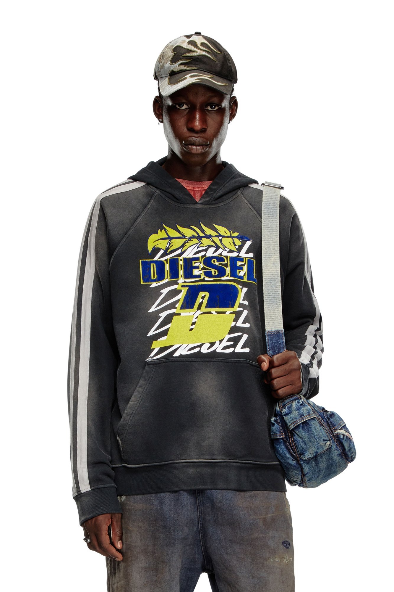 DIESEL d-um-rib-s1 track ブラウン スウェットパーカー DIESEL d-um-rib-s1 track ブラウン スウェットパーカー