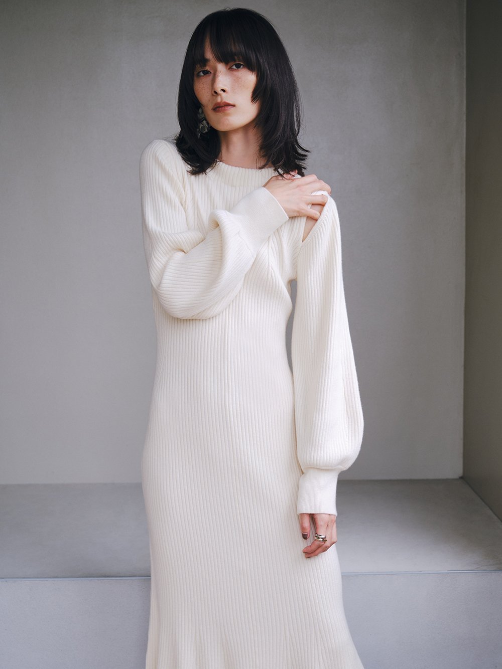 SALE／40%OFF】FRAY I.D スリットショルダーマーメイドニット  