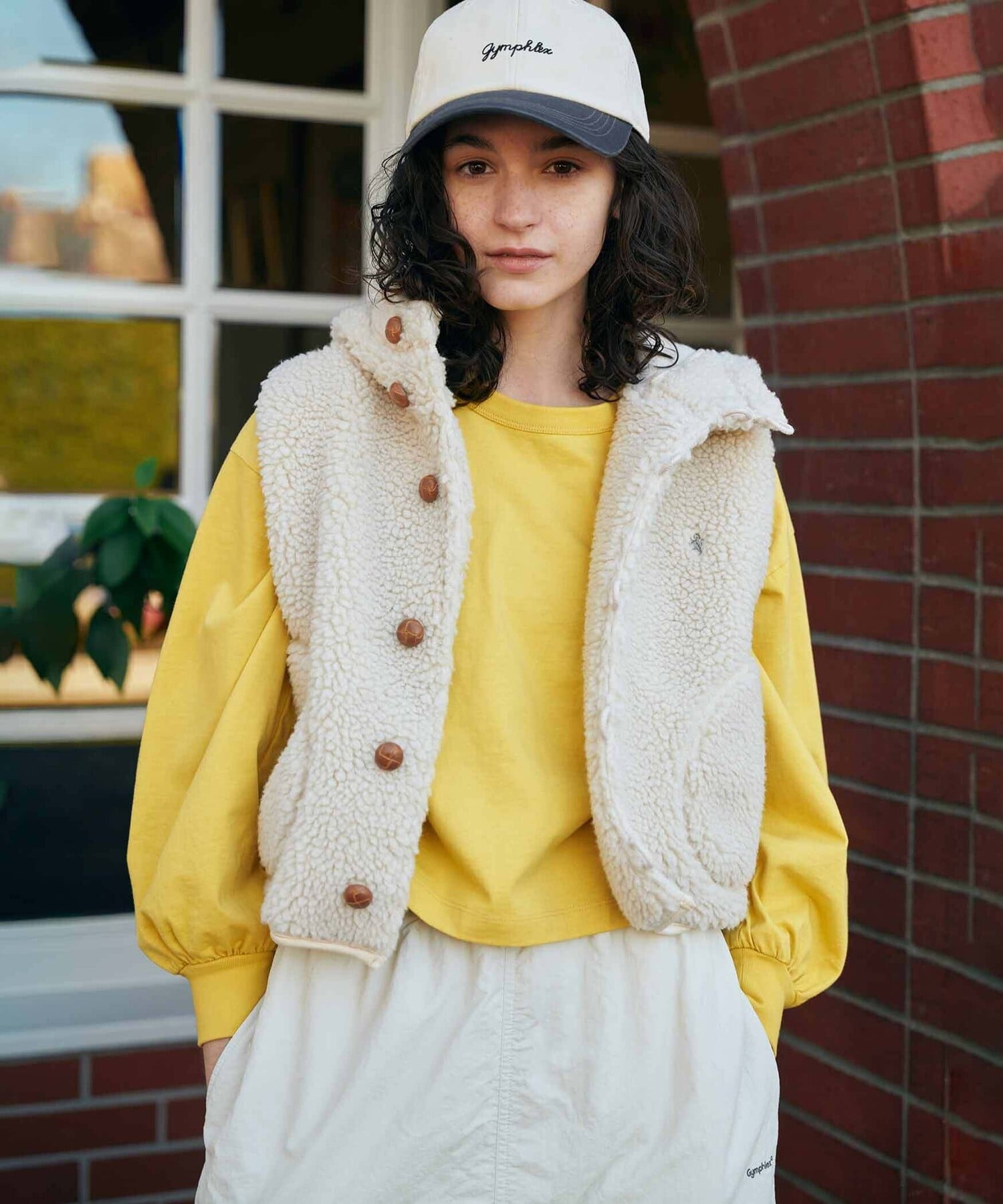 楽天市場】GYMPHLEX BOA HOODED SHORT VEST URBAN RESEARCH DOORS