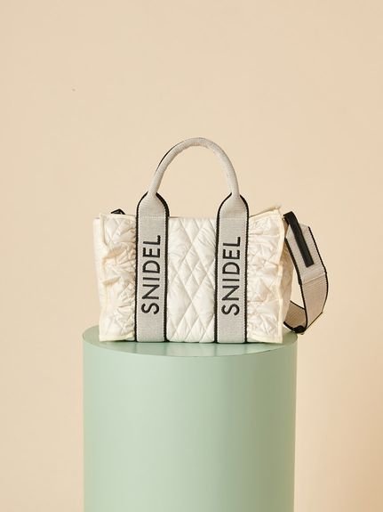 スナイデル　今期美品　フリル付き かごバッグ SNIDEL（スナイデル）の「ブレードチュールバッグ（かごバッグ）」 - WEAR