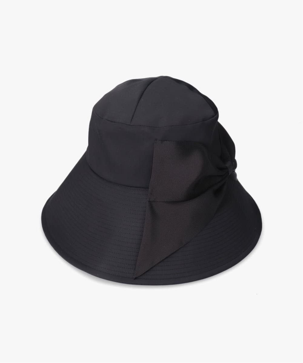 最後の値下げ！アシーナニューヨーク❤️未使用新品ファー付きホワイトバケットハット 最後の値下げ！アシーナニューヨーク❤️未使用新品ファー付き