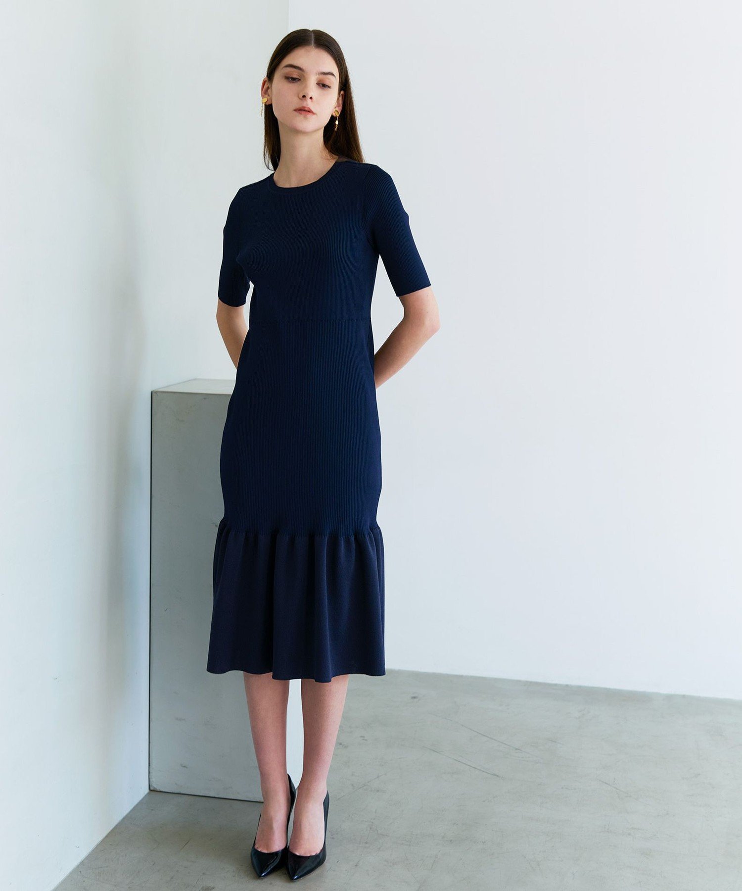 楽天市場】【SALE／50%OFF】メタルライクヤーンニット ペプラムヘム 