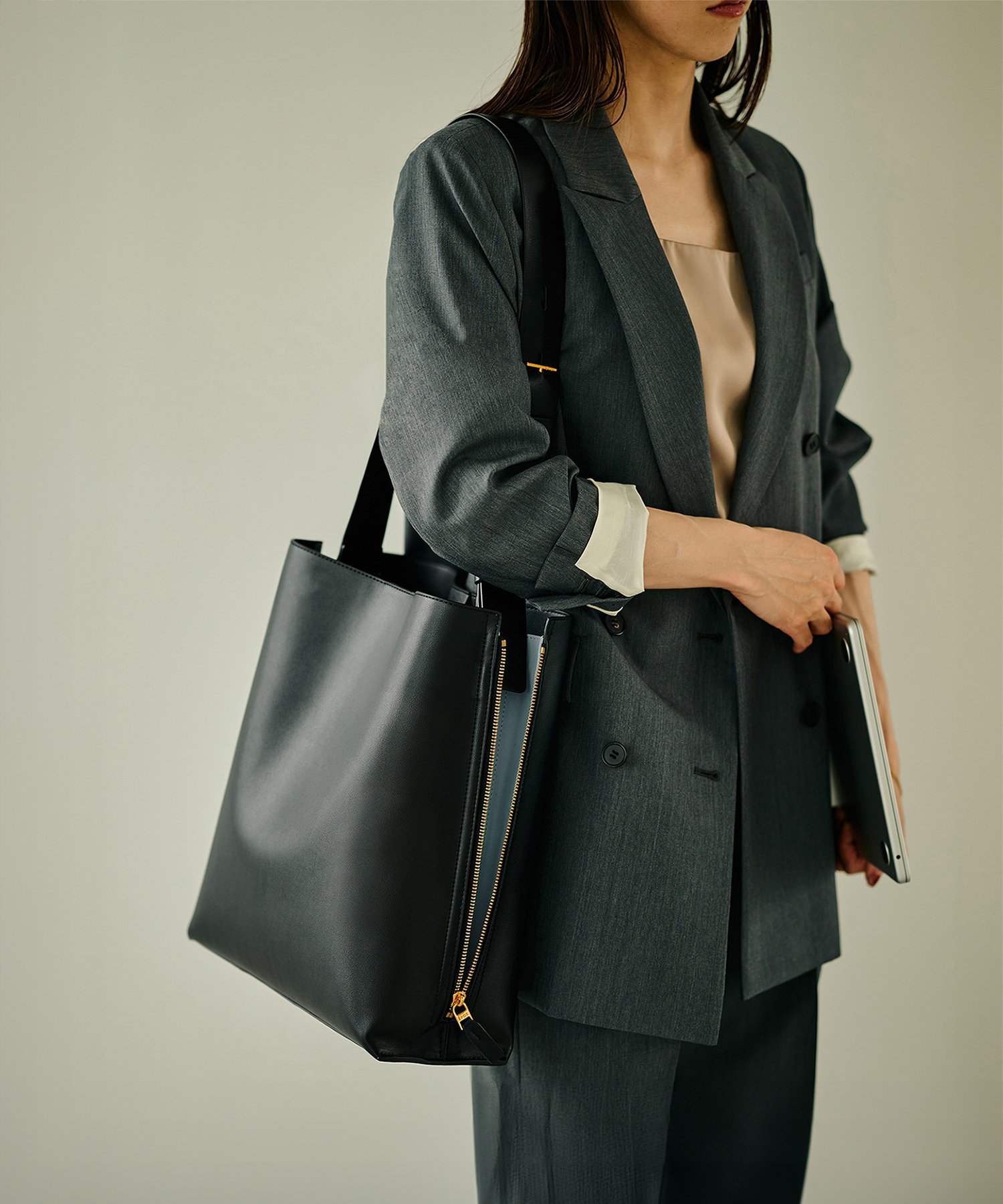 楽天市場】【A4対応】【通勤】【E'POR】Y BAG Shoulder Large