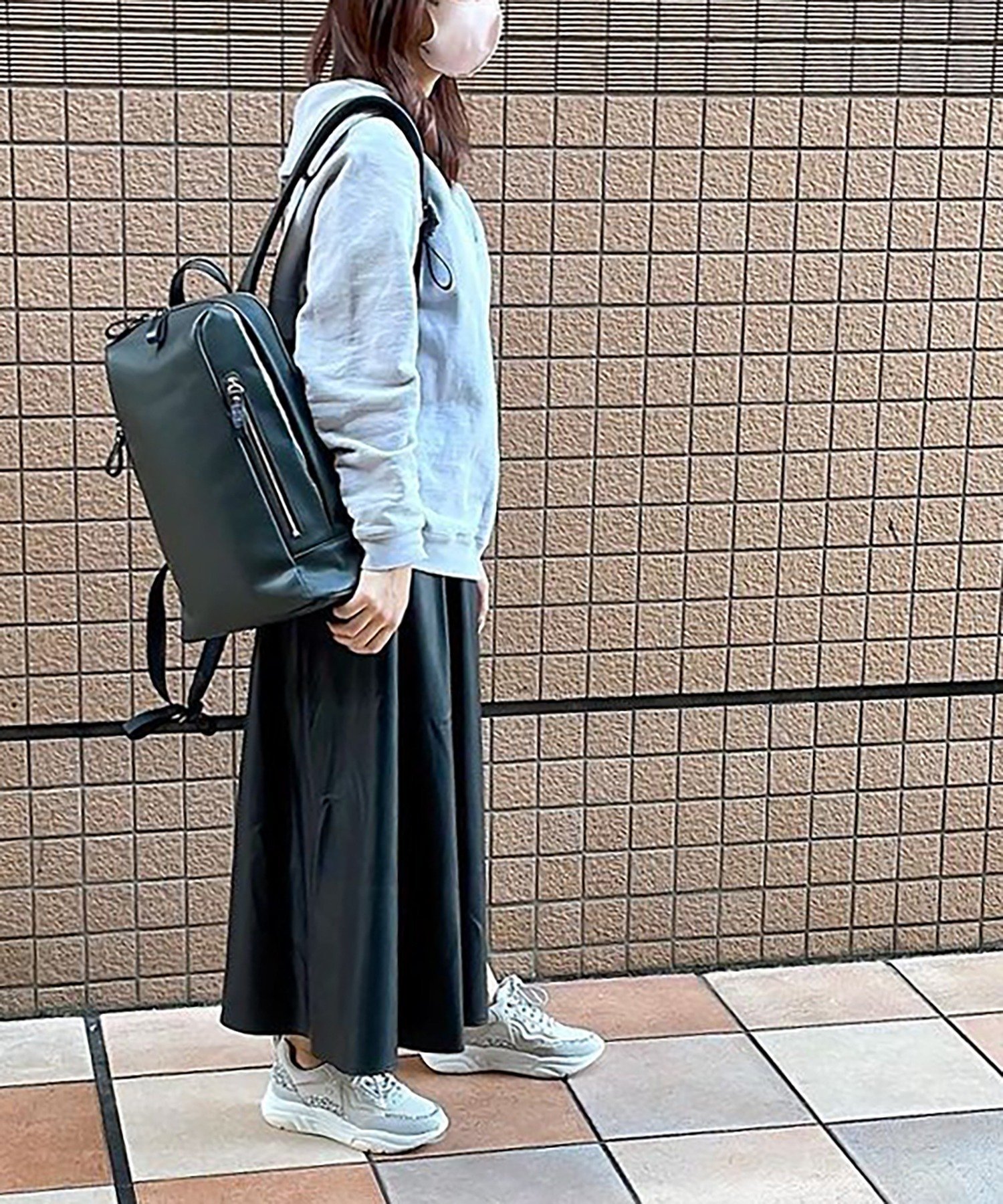 diana 【ノートPC収納可能】クッション入りA4リュック プラスダイアナ