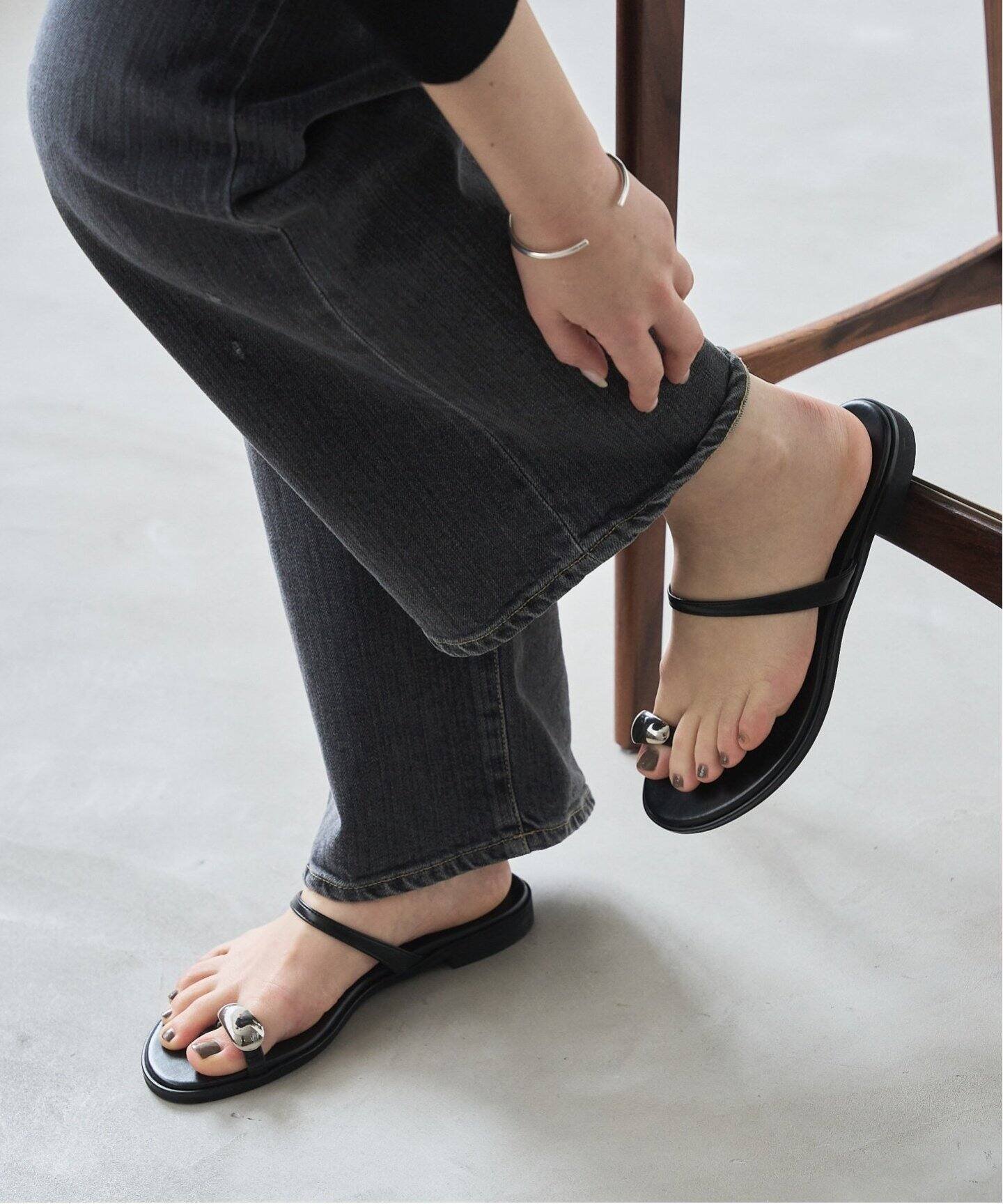 LE TALON 《追加》メタルサムリングサンダル ルタロン シューズ・靴