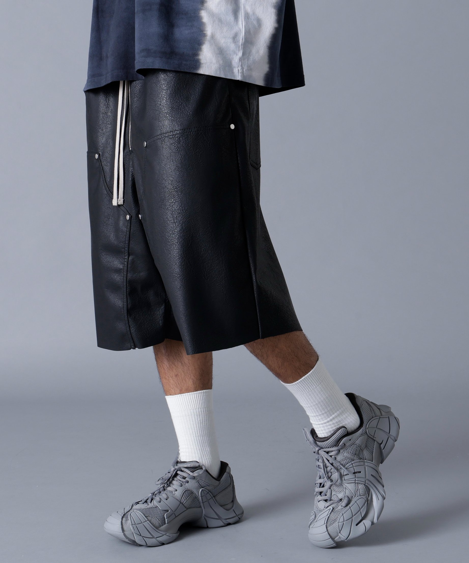 DankeSchon/PAPERCOATING CARGO SHORTS 送料込み 人気 入手困難 DANKE SCHON（ダンケシェーン）の「DankeSchon/ダンケシェーン
