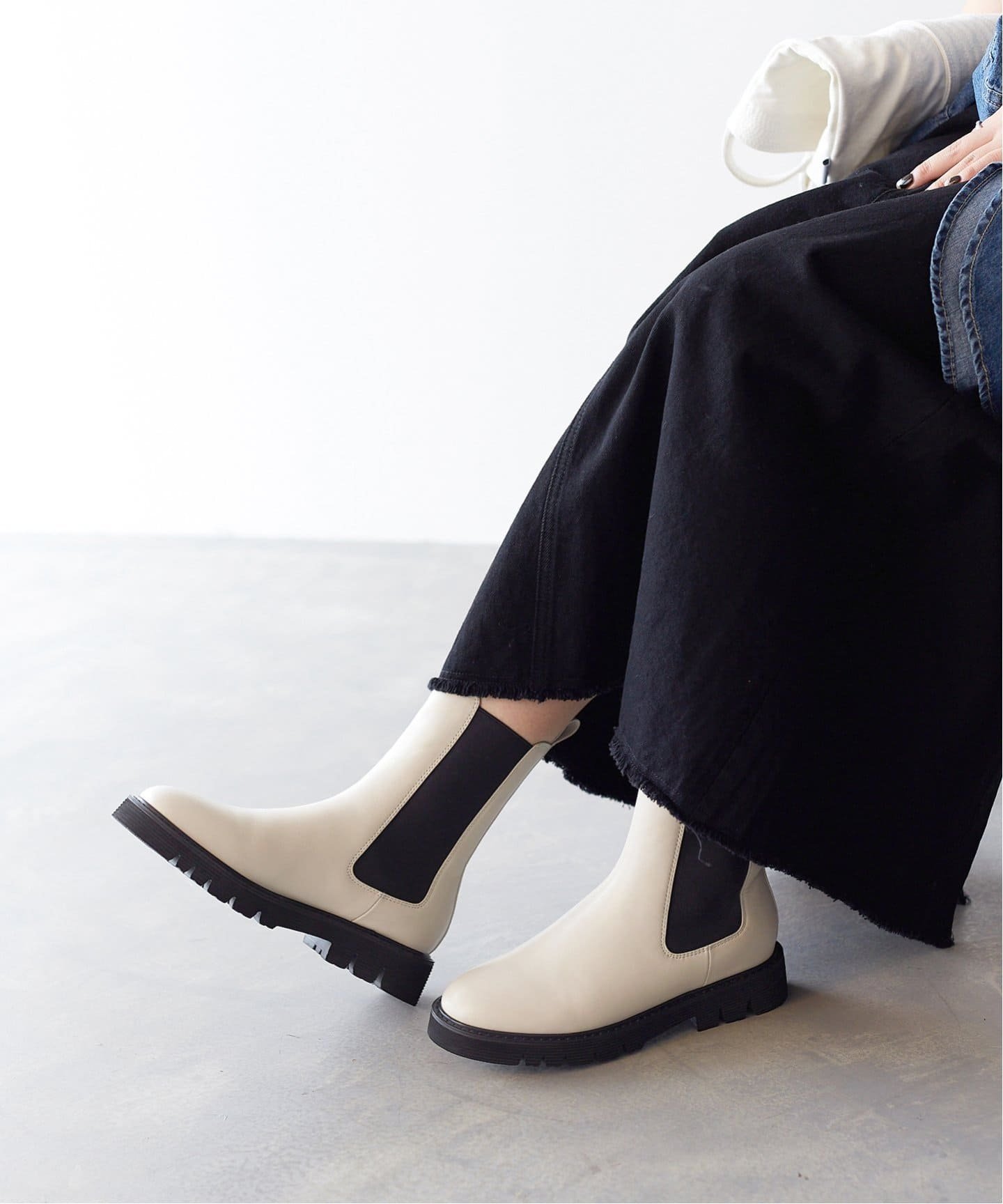 新品　スローブイエナ　サイドゴアブーツ SLOBE IENA（スローブイエナ）の「SLOBE IENA サイドゴアブーツ
