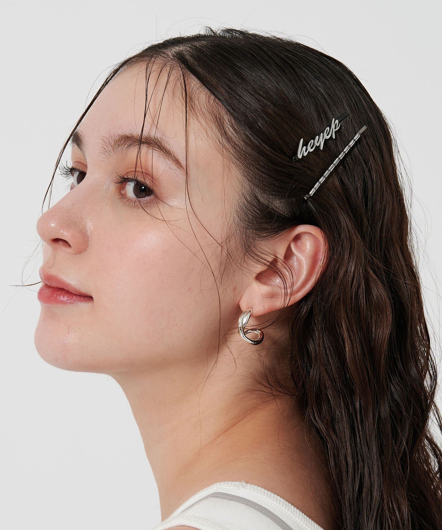 新品未使用　ヘイップ　heyep ヘアピン Rouge vif la cle｜【heyep/ヘイップ】ロゴ&ラインストーン