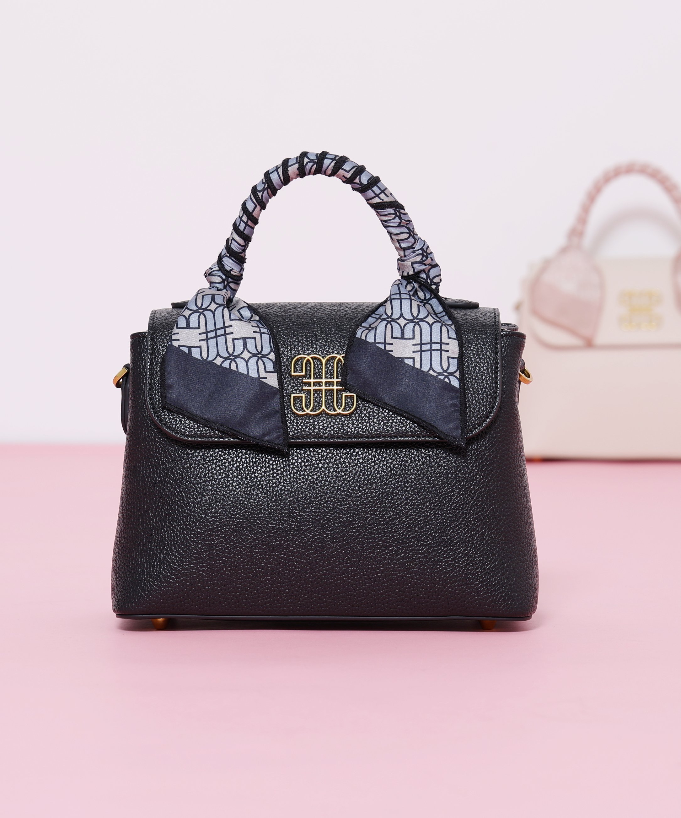 楽天市場】ジルスチュアート JILL STUART バッグ コサージュ ロゴ刺繍